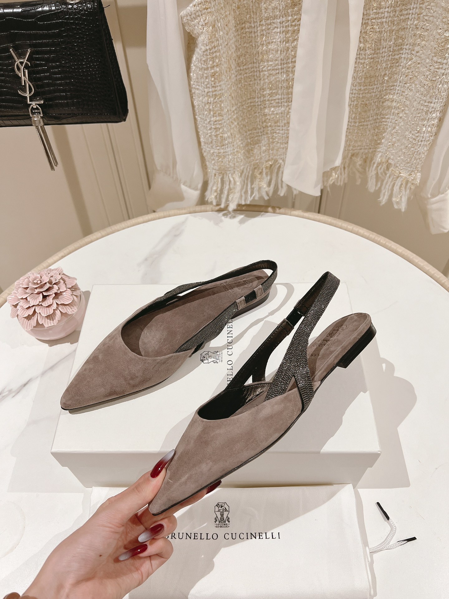 Market Quality of BC Base Shoes with Imported Cowkyo/Sheepskin and Hand-Collecting: Codes 35-42. - 图片 4