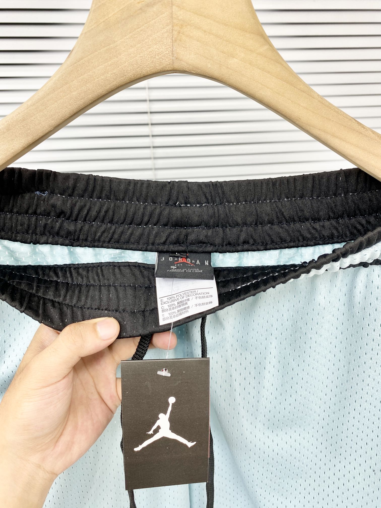 Stylish and Versatile Jordan Flyer Shorts in Various Colors and Sizes - 图片 5