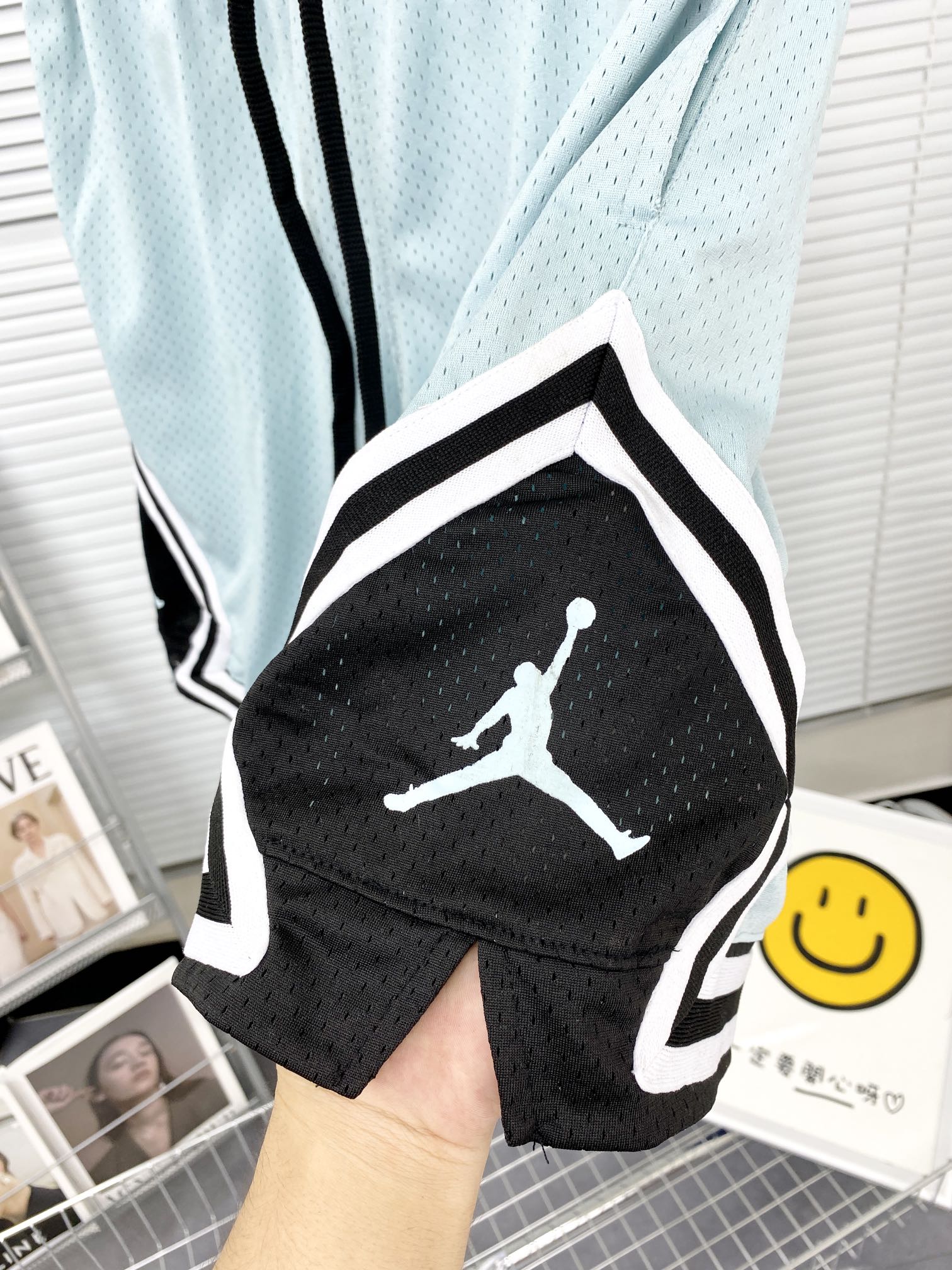 Stylish and Versatile Jordan Flyer Shorts in Various Colors and Sizes - 图片 6