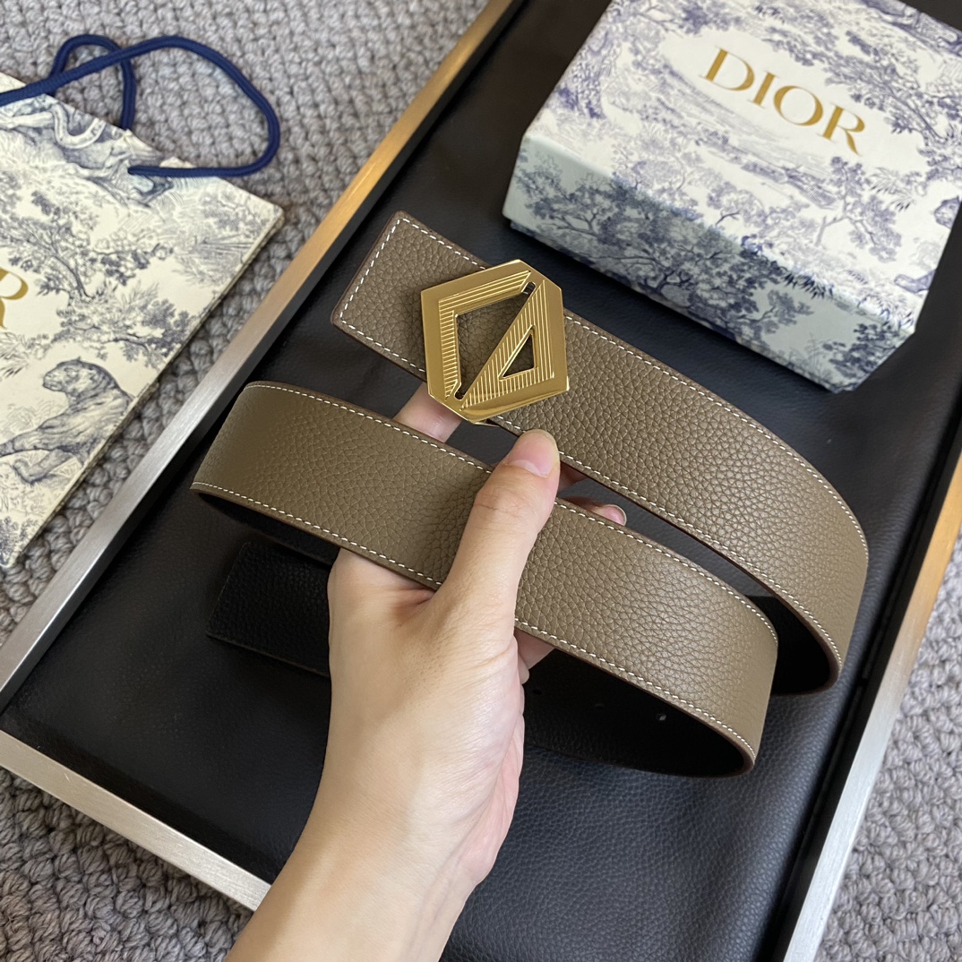 迪奥DIOR新款精钢五金宽3.8CM