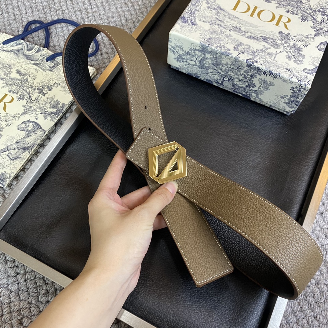 迪奥DIOR新款精钢五金宽3.8CM