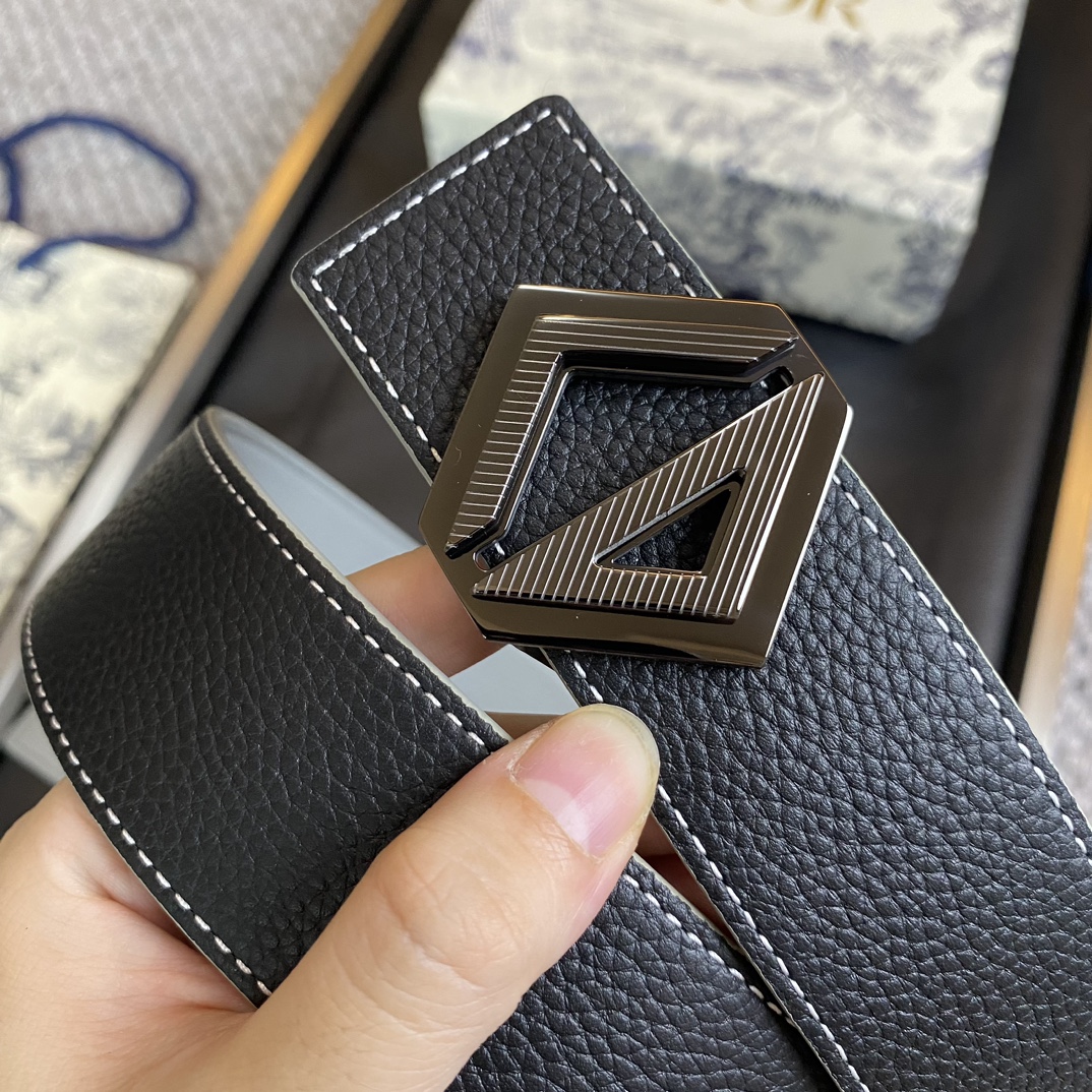 迪奥DIOR新款精钢五金宽3.8CM
