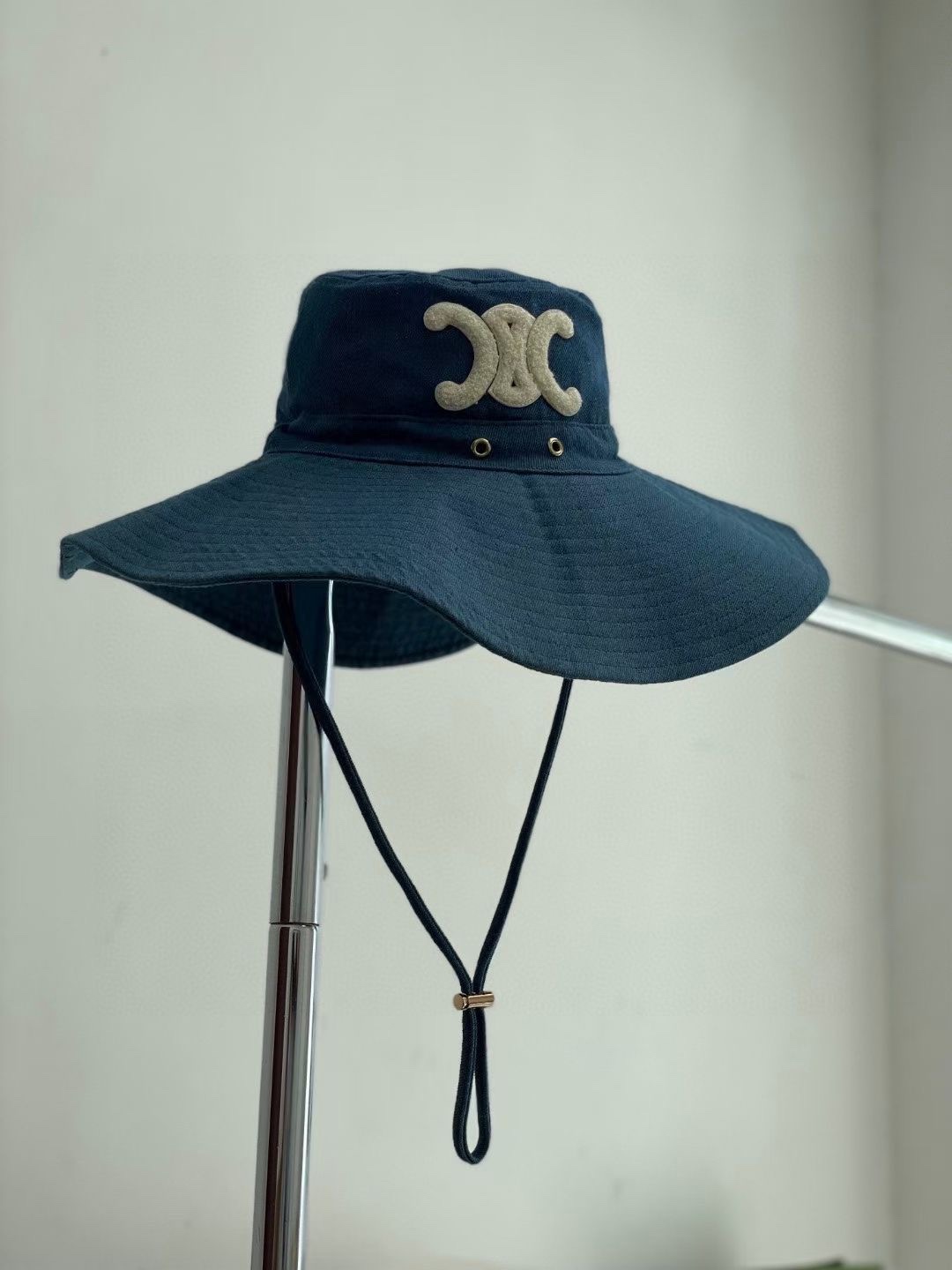 NO:207014,Model picture hat straw hat fisherman hat baseball hat, hat, espadrilles,hats19860909模特图帽子草帽渔夫帽棒球帽,帽子,espadrilles,hats,hat