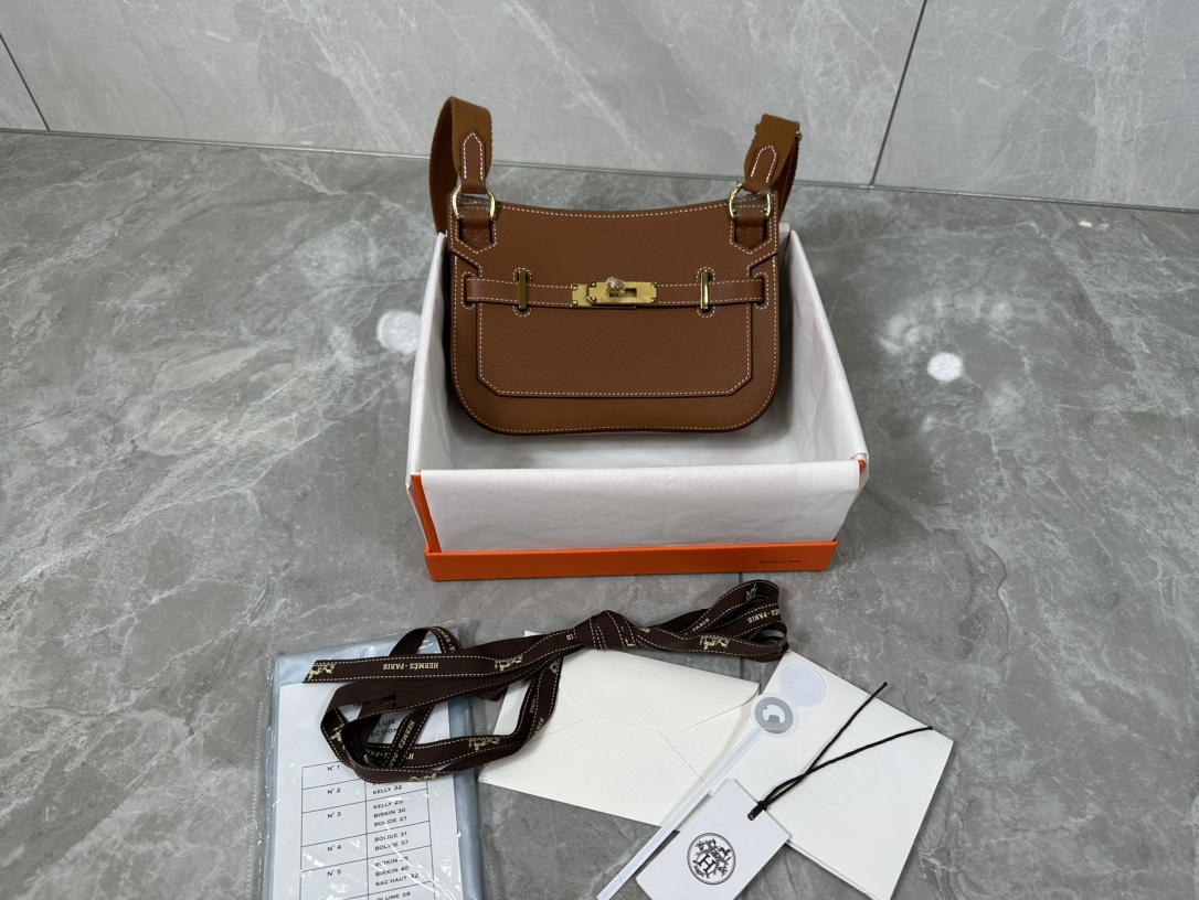 Hermes Mini Jypsiere Evercolor Leather Crossbody Bag - Timeless Style 2 i1687967442 3367 1
