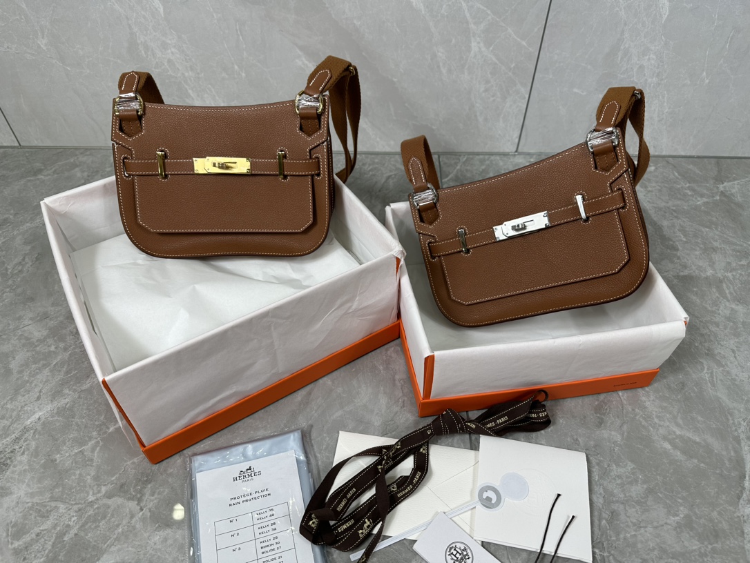 Hermes Mini Jypsiere Evercolor Leather Crossbody Bag - Timeless Style 1 i1687967442 7278 0