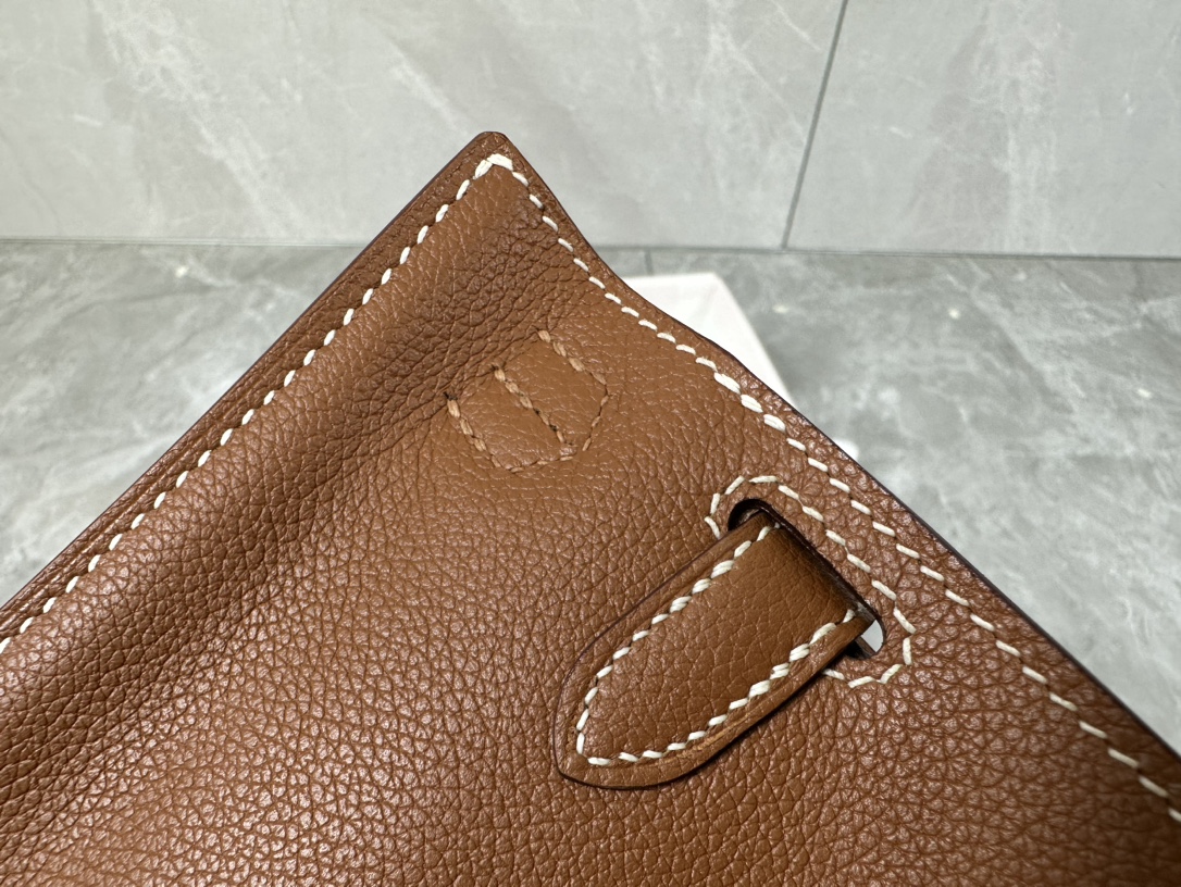 Hermes Mini Jypsiere Evercolor Leather Crossbody Bag - Timeless Style 5 i1687967442 7632 4