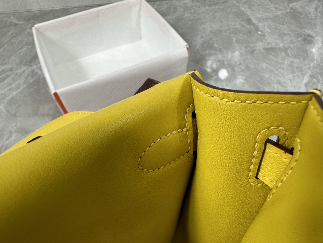 Hermès Mini Jypsiere Evercolor Leather Crossbody Bag - Yellow 8 i1687967524 9049 7