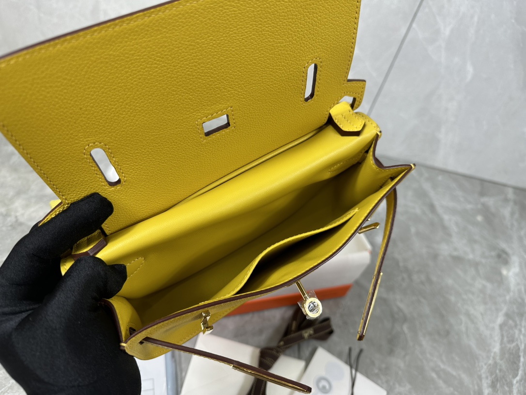 Hermès Mini Jypsiere Evercolor Leather Crossbody Bag - Yellow 9 i1687967524 9302 8