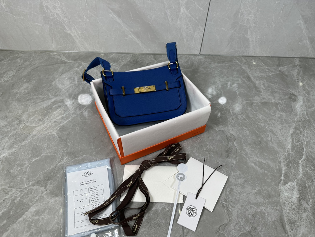 Hermès Mini Jypsiere Evercolor Leather Crossbody Bag - Stylish & Timeless 2 i1687967539 3285 1