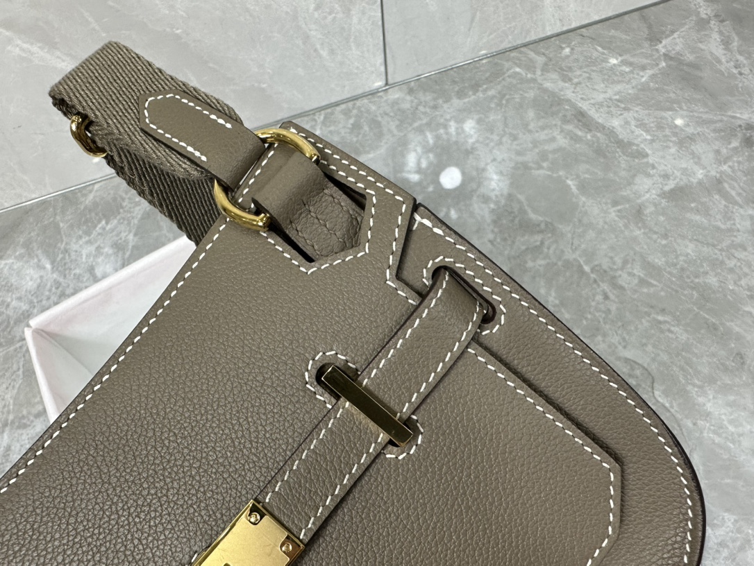 Hermes Mini Jypsiere Evercolor Leather Crossbody Bag - Taupe 7 i1687967576 5809 5