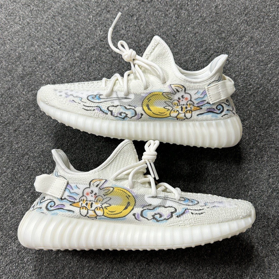 DIY定制涂鸦目前五色在售Yeezyboost350v2全白2.0涂鸦巴斯夫纯原大厂出品板型细节都是满配