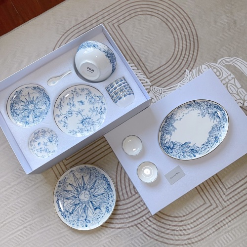 Dior Maison Christmas Series 41-Piece Dinnerware Set - Blue & White Porcelain 1 Dior Maison Christmas Series 41-Piece Dinnerware Set - Blue & White Porcelain