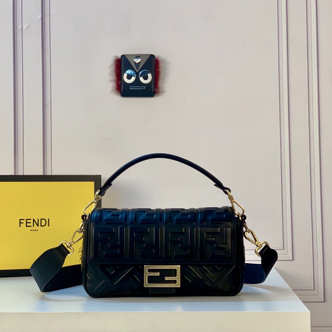 Fendi Borse Borsette Nero Oro Pelle d'agnello di pecora Baguette