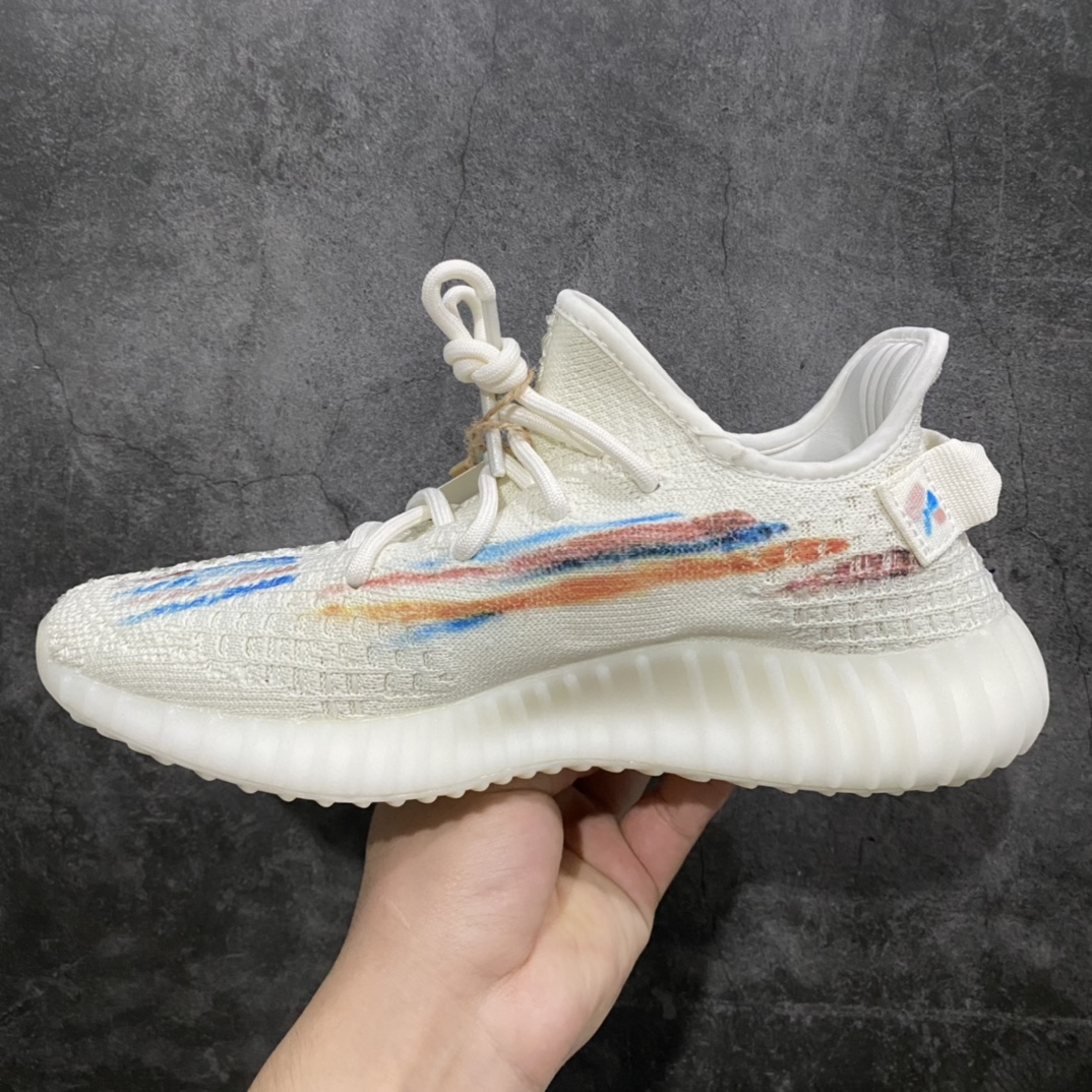 图片[2]-【DIY定制涂鸦】 3D变色龙nYeezy boost 350v2 全白2.0涂鸦n巴斯夫纯原大厂出品 板型细节都是满配n得物在售款 细节一直 上交与众不同 相当nice 尺码：36-47-莆田鞋批发中心