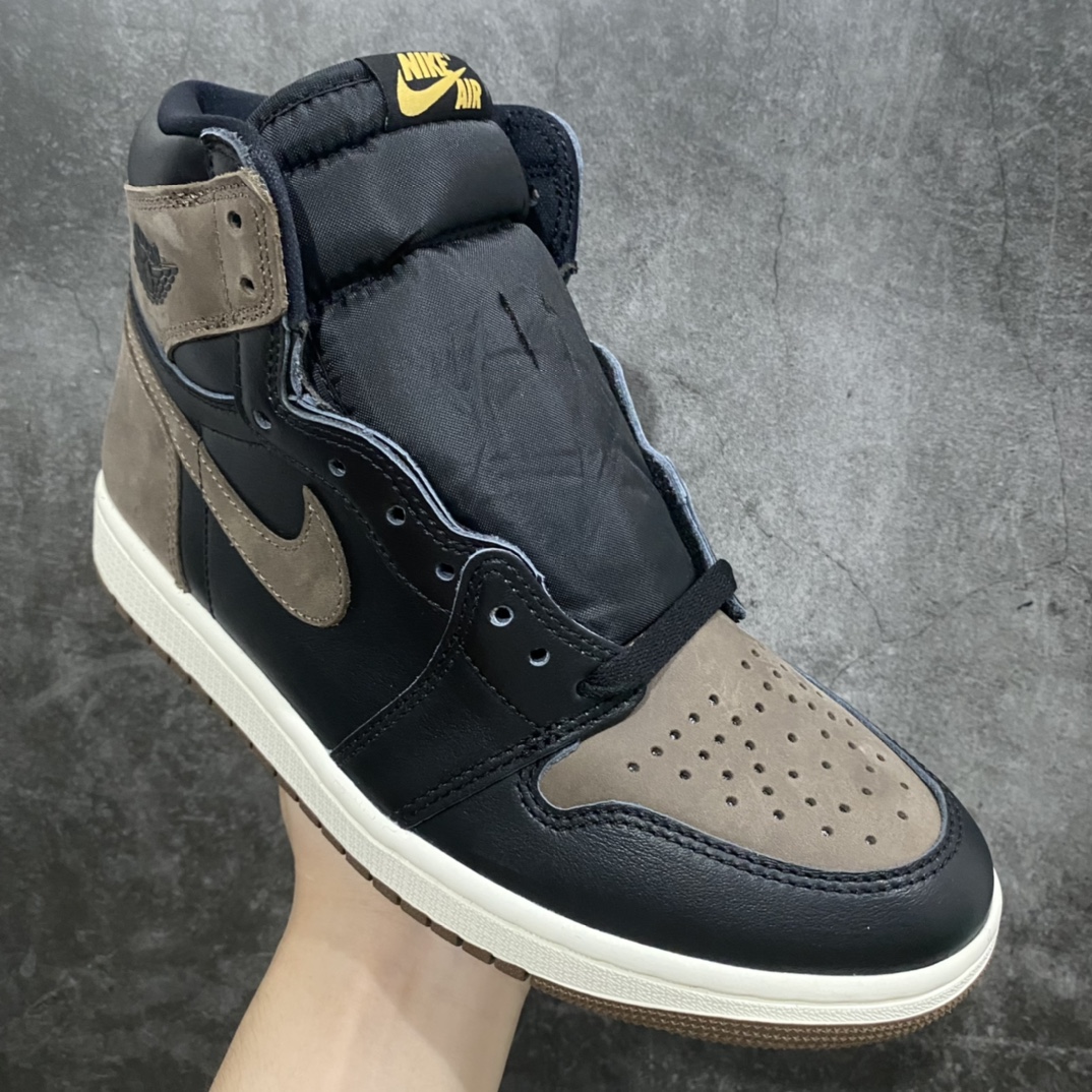 图片[3]-【莞顶LJR版】Air Jordan 1 AJ1 Retro \” Palomino \”棕黑摩卡脚趾 DZ5485-020n市场公认天花板品质 行业巅峰n全鞋电脑针车 精确间距匹配标配原厂皮料飞翼3D高频深度立体 全方位比对原鞋n皮料全程玻璃冲刀 冲裁 清洁度完美工艺方面漏斗收腰 底线拉帮 LOGO立体小到针眼排布 载片对称 冲孔效果 鞋标规范 鞋垫背胶等等全部同步原鞋规格 随意对比‼️ 尺码：40.5 41.5 42 42.5 43 44 45 46 47.5-莆田鞋批发中心