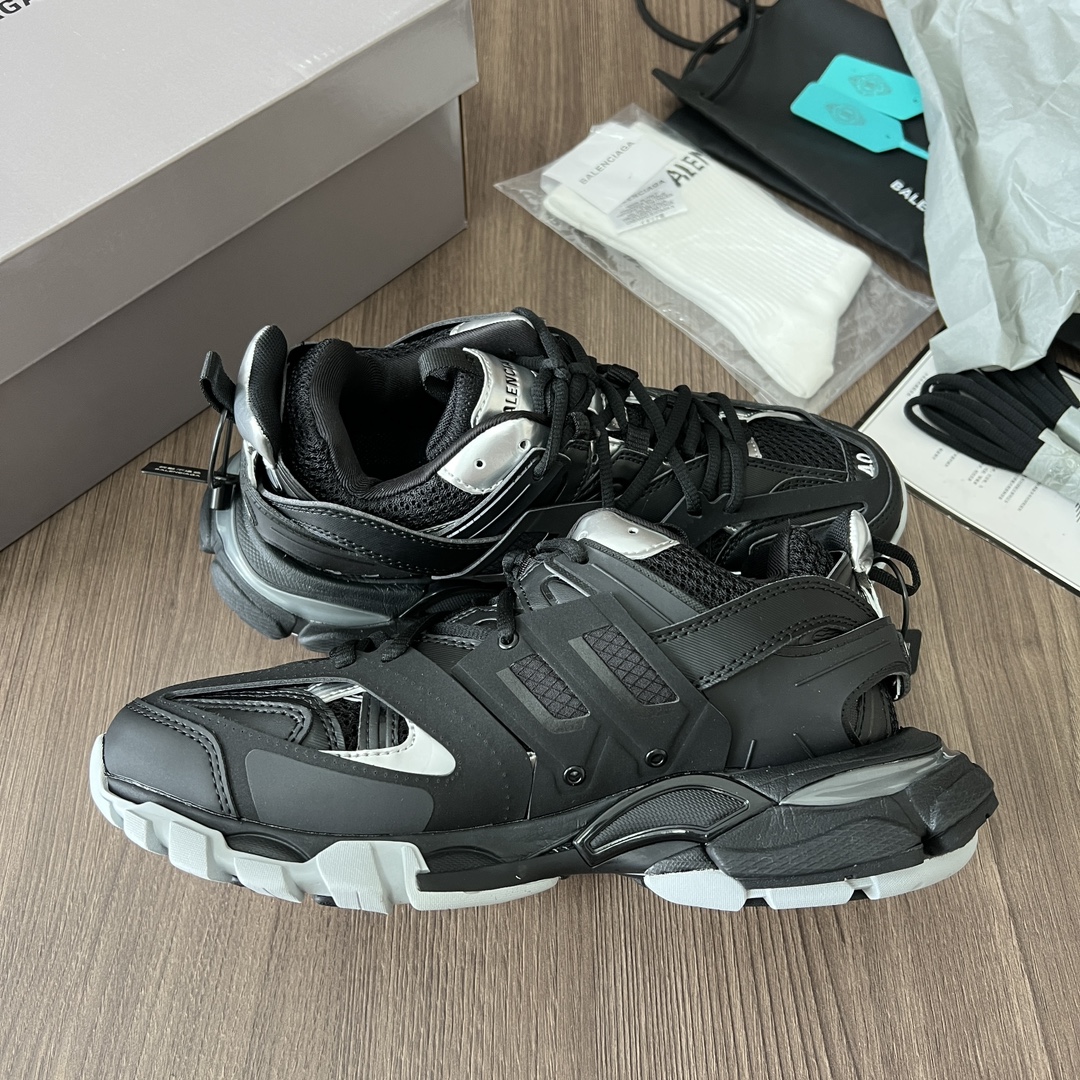 Hermès 巴黎世家3 0 三代户外概念鞋 Balenciaga Sneaker Tess s