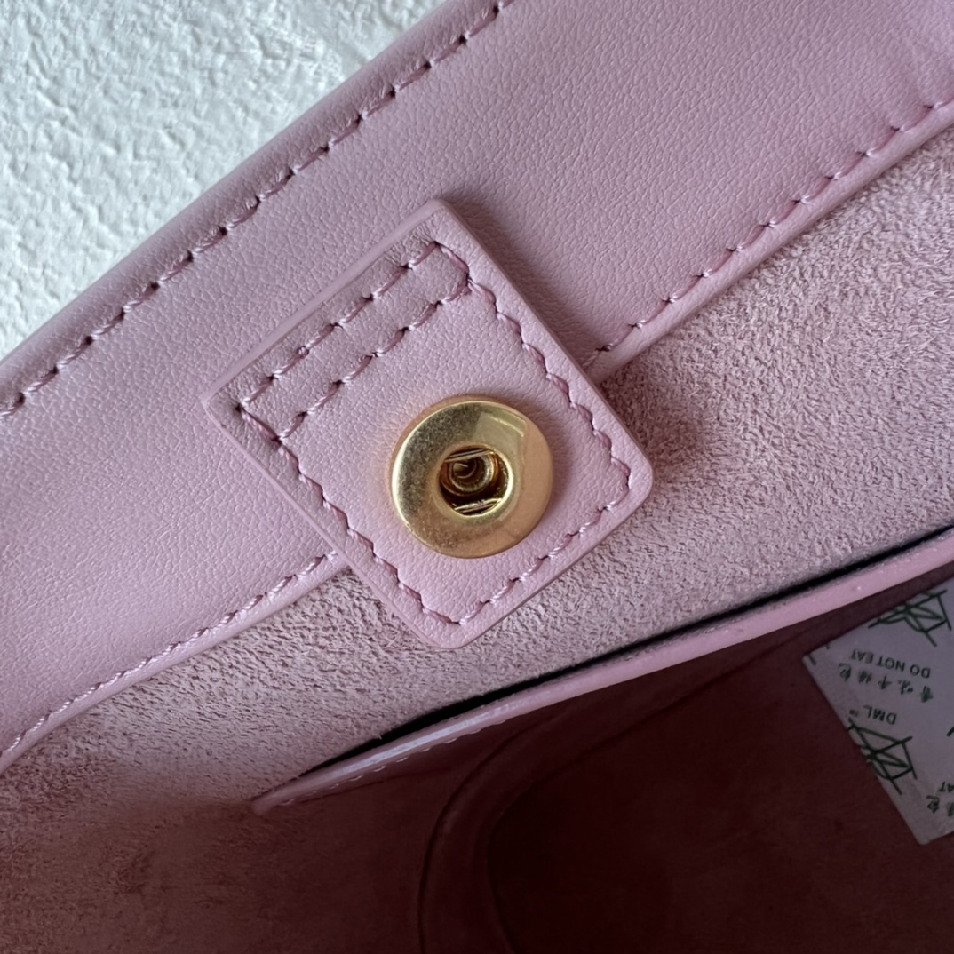 トップブランド 迷你P1300 水桶バッグ 可愛らしいデザイン