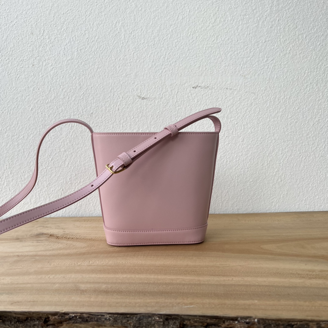 トップブランド 迷你P1300 水桶バッグ 可愛らしいデザイン