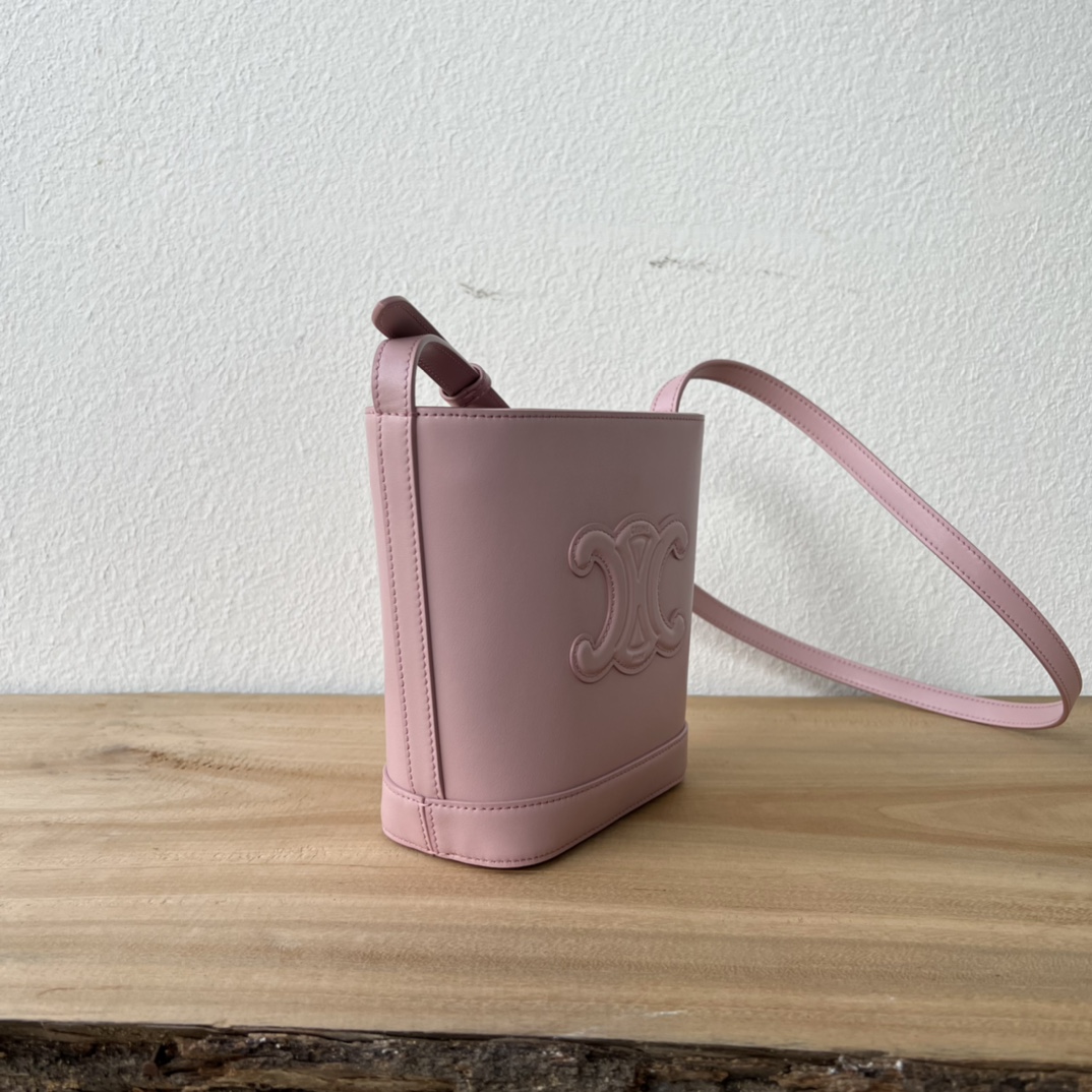 トップブランド 迷你P1300 水桶バッグ 可愛らしいデザイン