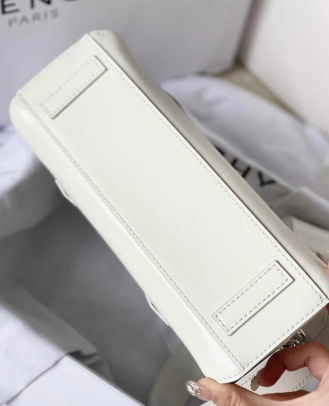 “1840 Queen of France Zhi GIVENC*Y Mini-Antigona Stratch Handbag Review” - 图片 4