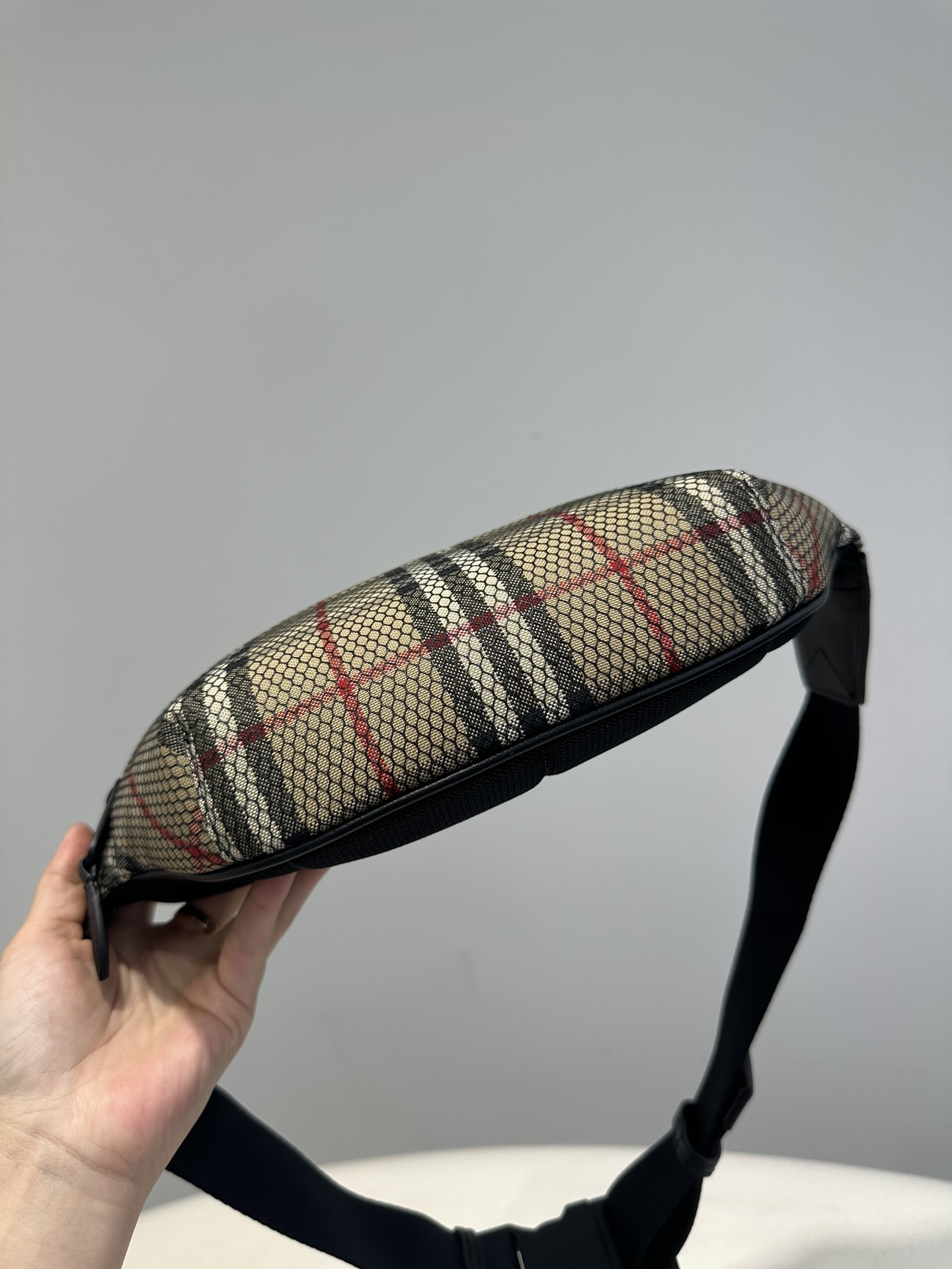 Burberry Beige/Black Check 31x16x7.5cm casual
