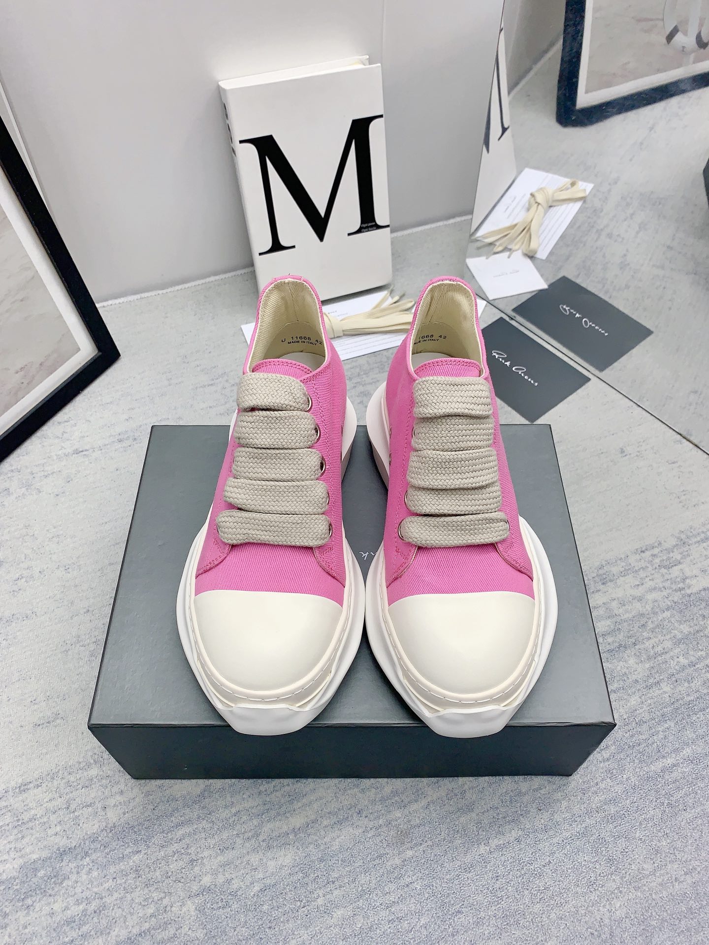 NO:243728,Small shoelaces, large shoelaces (high version) Rick Owens / Rick ~Owens High/Low Top Canvas Shoes Classic Black Canvas Low Top Hot Original Milk Flavor Sole, Original imported fine-print fabric from Taiwan Size 35-46 (46 custom made without return and exchange, custom made size 20), casual shoes/sports shoes, sneakers19860909小鞋带大鞋带（高版本）  瑞克.欧文斯 /Rick ~Owens 高/低帮款帆布鞋经典黑色色帆布低帮火爆上市原版奶香底,原厂台湾进口细纹布 尺码35-46（46订做不退换,定做码20）,休闲鞋/运动鞋,sneakers,Women's Shoes