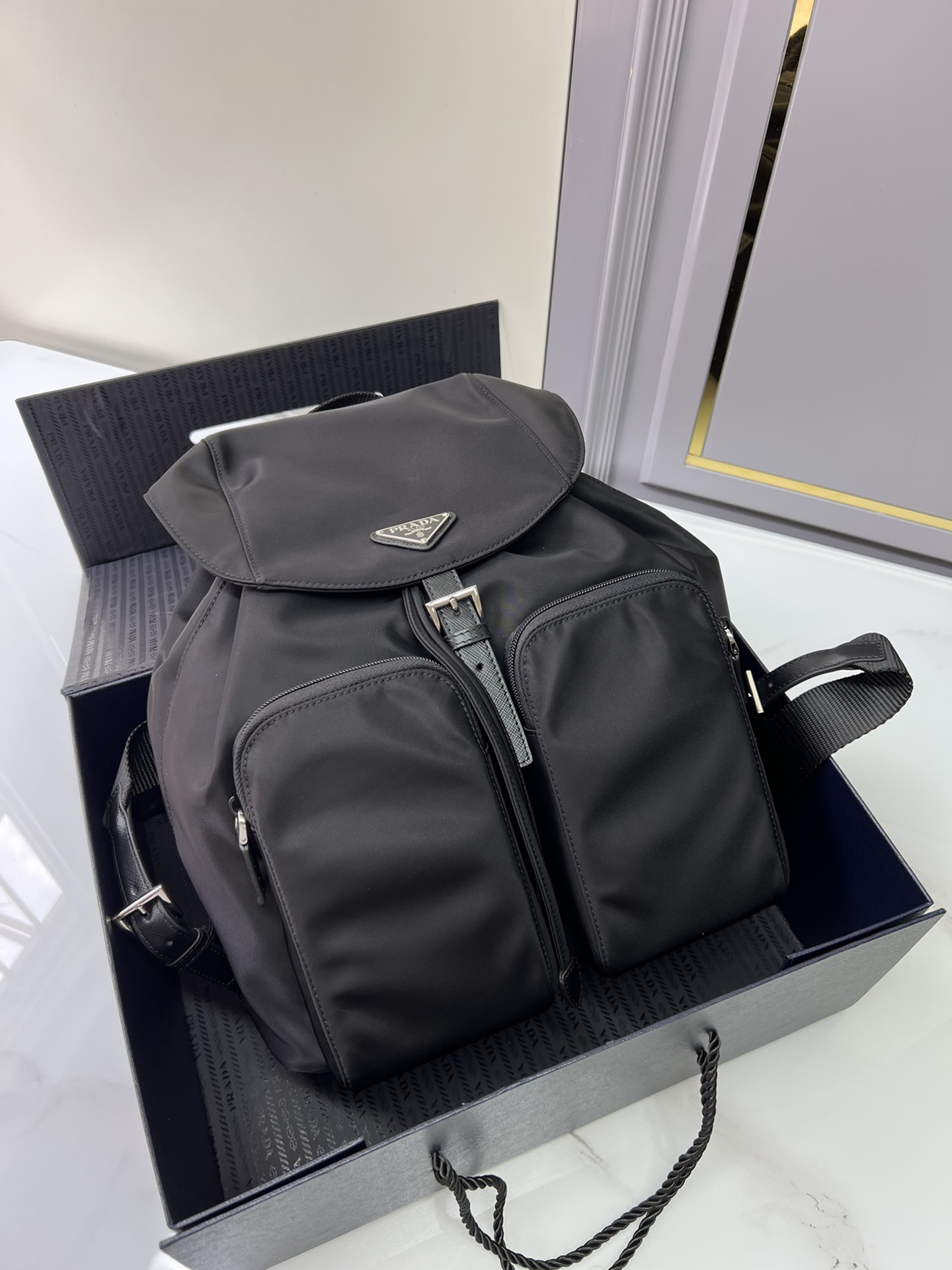 Prada Product _drPqfcION-XP0FBwcXt06FR7dnDtEVzs-H5XeKA