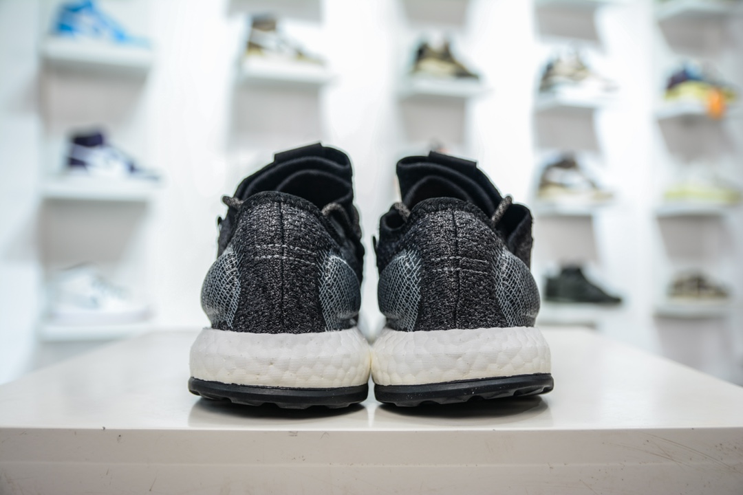 AdidasureboostB清风轻