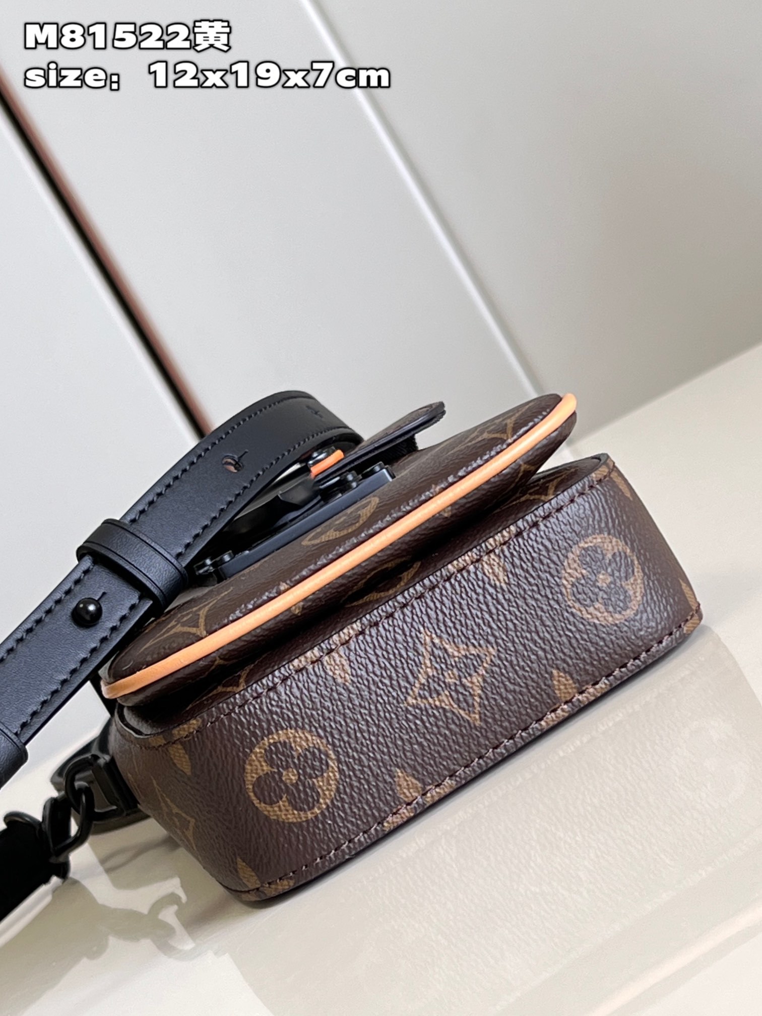 顶级原单M81522黄皮S-LockVertical迷你手袋取材路易威登经典MonogramMacass