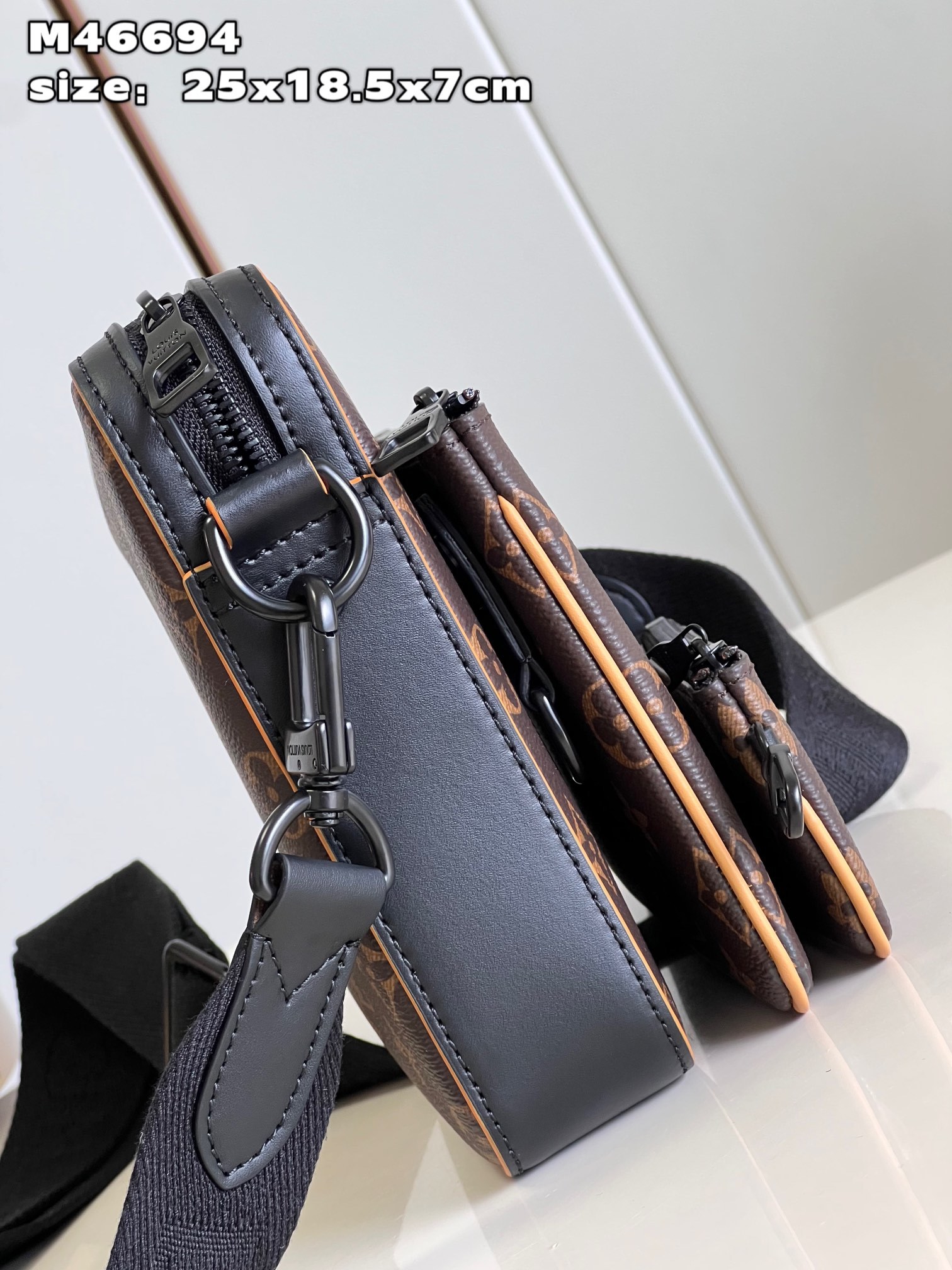 顶级原单M46694Trio邮差包由MonogramEclipse帆布与MonogramEclipseR