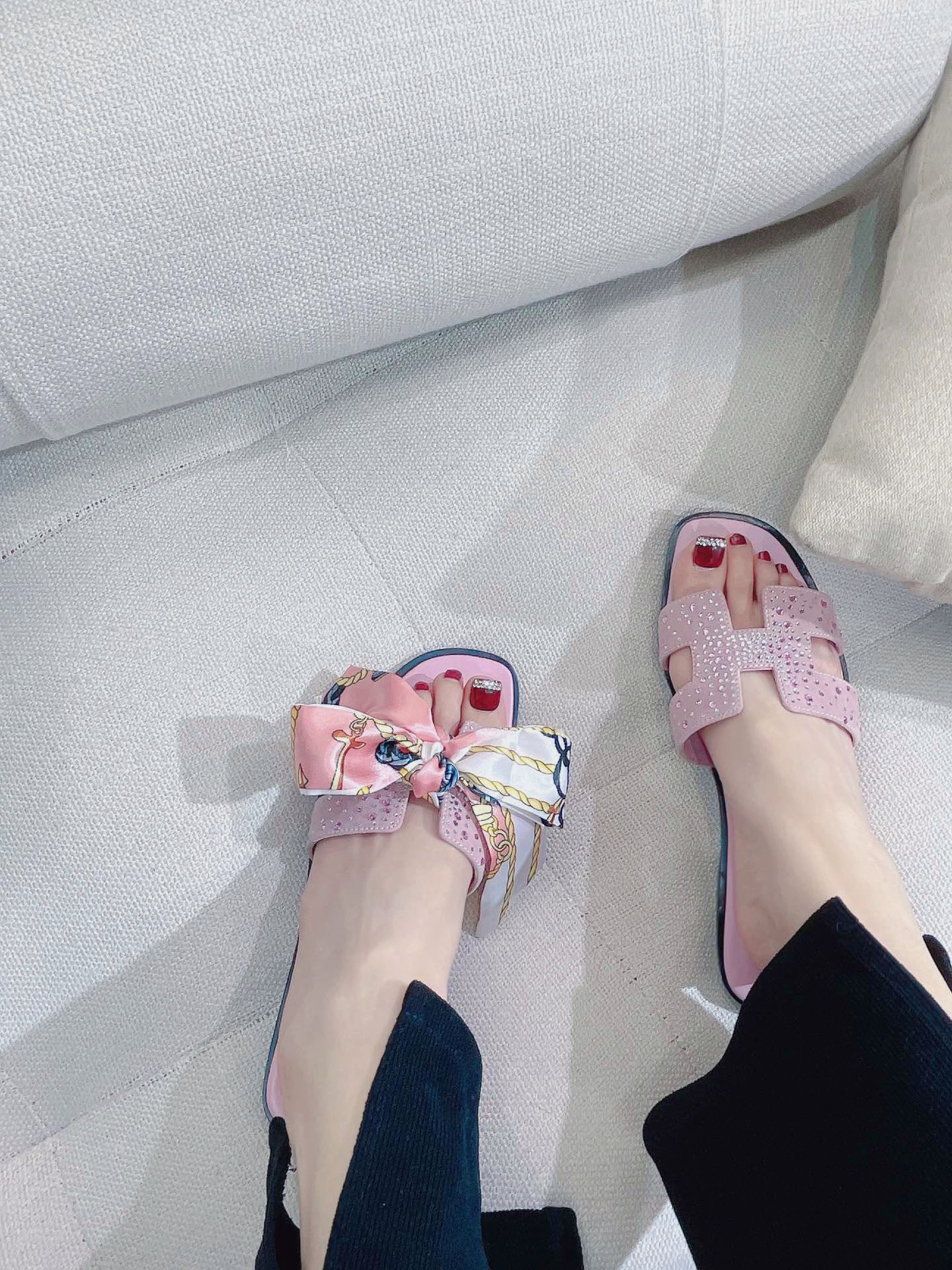 NO:253773,Real shot of crystal purple - H-shaped suede Swarovski rhinestones glittering flat Oran slippers, slippers, slippers, chamois leather19860909上脚实拍水晶紫 -H型麂皮施华洛水钻闪闪平底Oran拖鞋,拖鞋,slippers,chamois leather,Women's Shoes