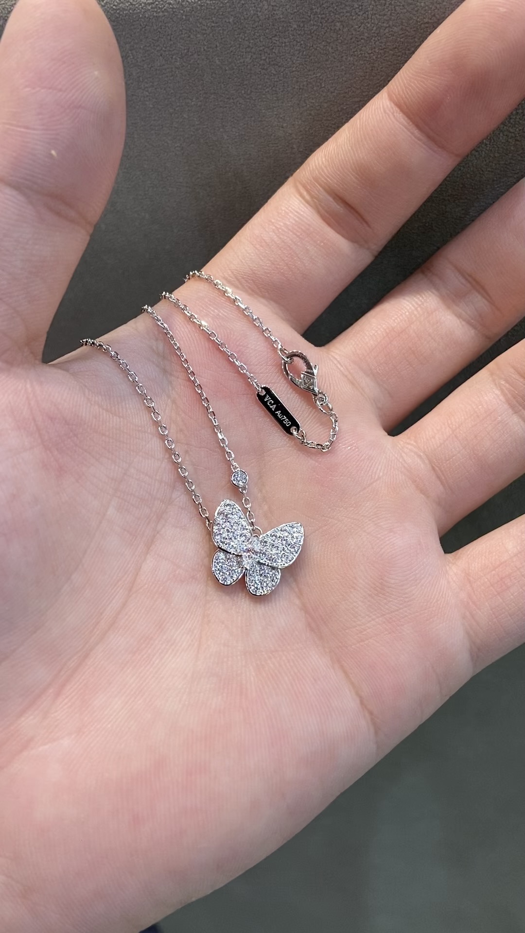Van Cleef & Arpels vca 满钻蝴蝶项链 白金色