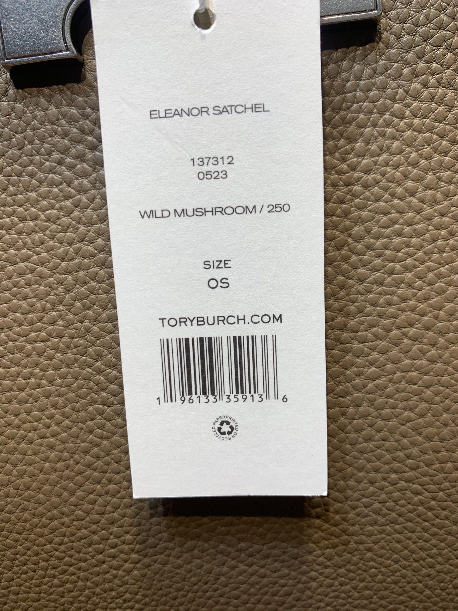 Tory Burch ～编号995 TORY BURCH 汤丽柏琦 全新的Eleanor手提包 以简洁线条打造的盒型包袋之上