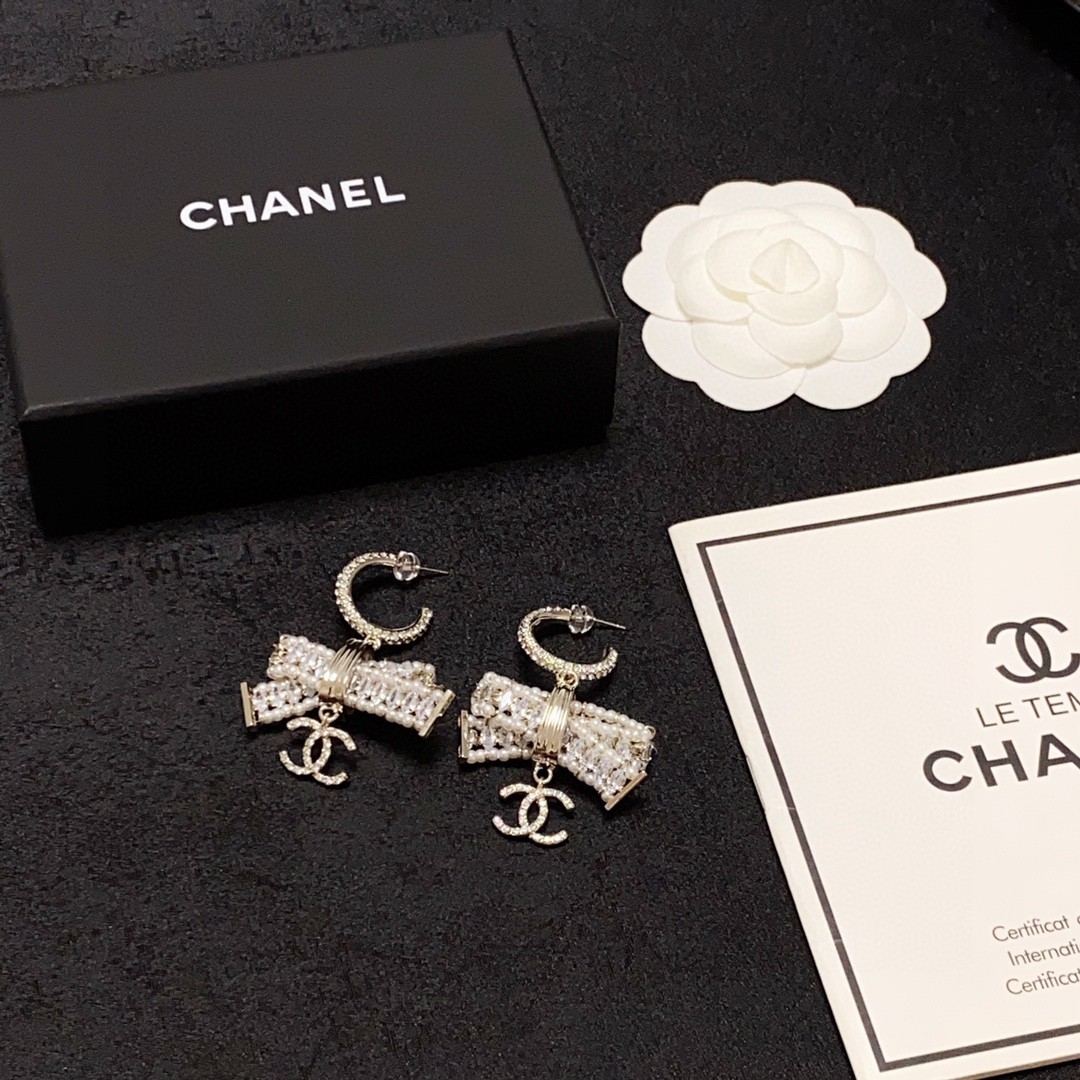小红书推荐23新款耳钉Chanel香