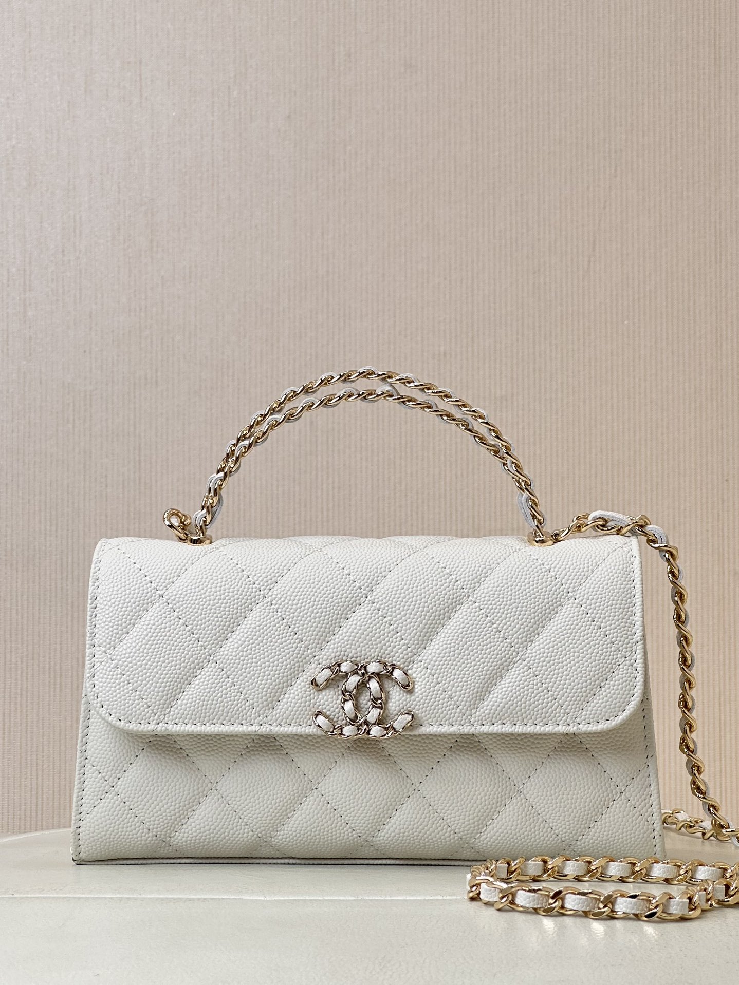 CHANEL シャネル ミニKelly クロスハンドル カブストーン牛革 キルティングチェーン シャンパン金具ロゴ 隠しモデル 人気モデル 旧チャネル-トップ品質