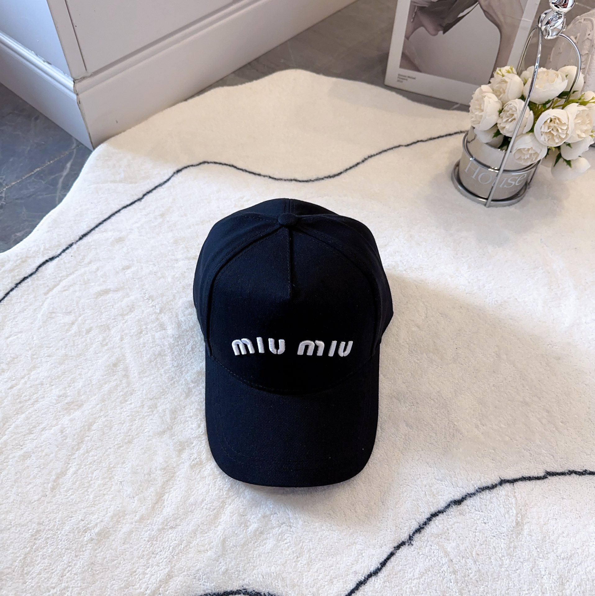 미우미우 모자 79411 Miu Miu Cap