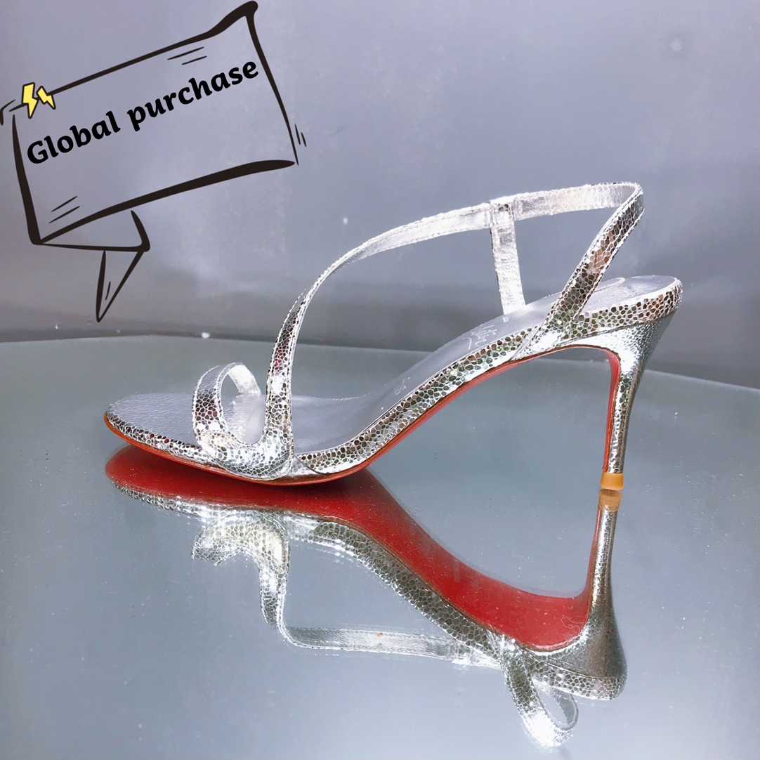 NO:336509,High-end custom sandal classic series!  H7Cm, size 34-42. Customized non-return or exchange official website synchronization. L38-Silver small cracked leather, silver metal sheepskin, official website synchronization. Standard European code Reference:L38- Color:rose/rose Material:patent Lining:goat leather Heel height:7Cm Sole:leather sole Size:EUR 34-42 (US 4-11):,,christian louboutin,sandals,sheepskin19860909高端订制 凉鞋精典款系列！ H7Cm,尺码34-42码. 订制不退不换官网同步.L38－银小裂皮,银金属羊皮里,官网同步. 标准欧码 Reference:L38- Color:rose/rose Material:patent Lining:goat leather Heel heigh:7Cm Sole:leather sole Size:EUR 34－42（US 4一11) :,,christian louboutin,sandals,sheepskin,Women's Shoes