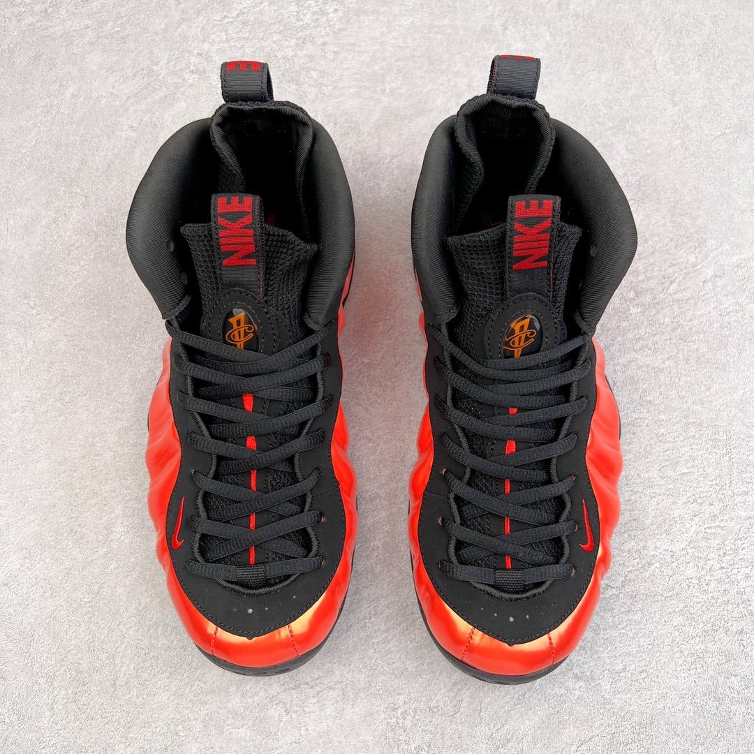 图片[2]-💰440 NK Air Foamposite One 辣椒喷 314996-603 莞产原底面 公司渠道同模具 鞋型发泡360度无死角 双层Zoom气垫植入 中底完美注胶 搭载原厂碳纤维材质 诞生于1997年的NK Air Foamposite系列可以说是整个球鞋历史上最为经典的系列之一 也就是我们常说的“喷”和“泡” 其中“喷”由Foamposite One代言人Penny的英文音译而来 而“泡”则来源于另一款鞋型 Foamposite Pro中\”pro\”的音译 在诞生初期 由于高昂的造价以及超前的外形 Foamposite系列的反对者不在少数 甚至有人认为这款鞋会毁掉整个球鞋行业 但事实证明这双灵感来自于甲虫 自带“黑科技”鞋面以及双层Zoom+大块碳板的太空球鞋不仅受到了大众的接受与追捧 并且成功的影响了篮球鞋的发展 SIZE：38.5 39 40 40.5 41 42 42.5 43 44 44.5 45 46 编码：by5936010-运动鞋