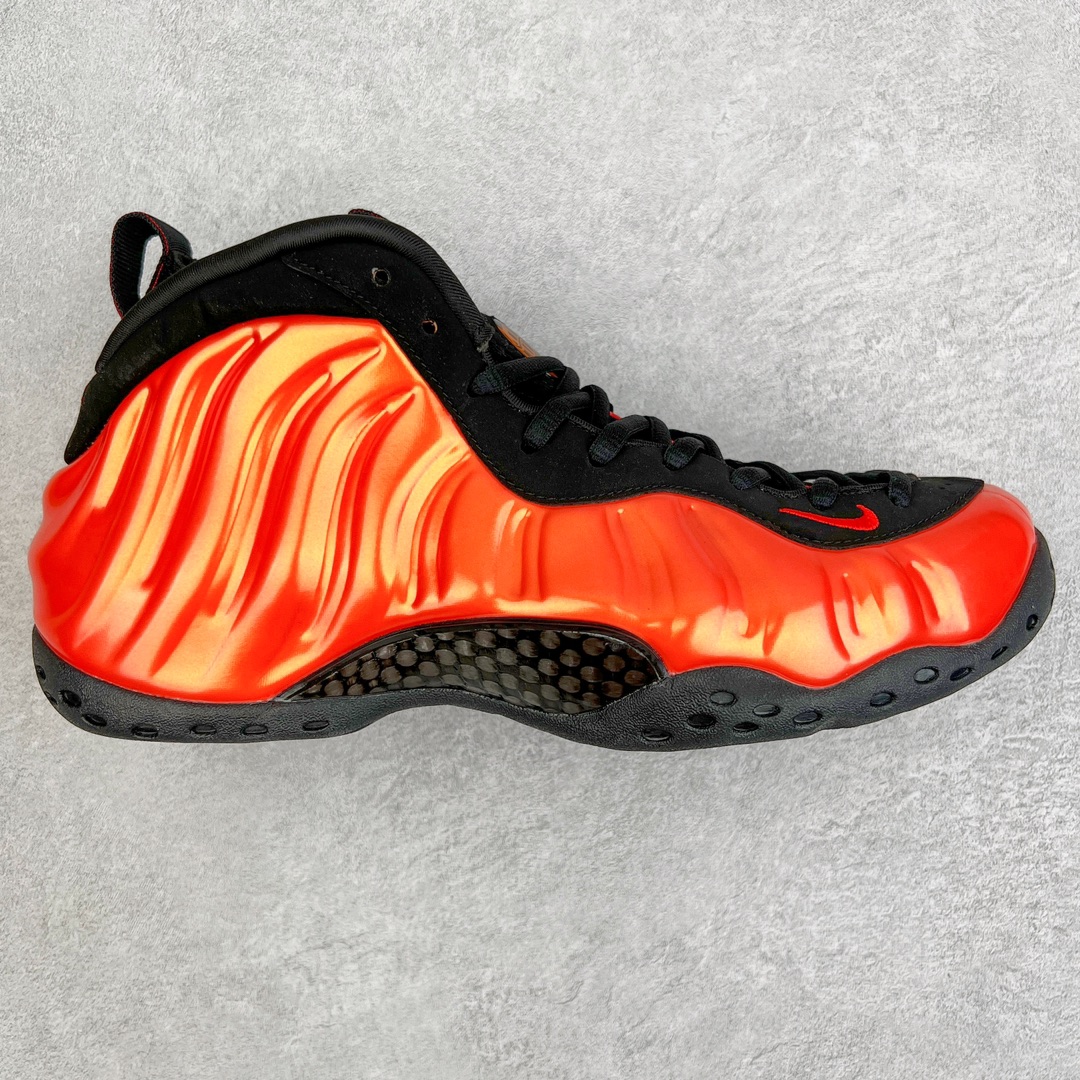 💰440 NK Air Foamposite One 辣椒喷 314996-603 莞产原底面 公司渠道同模具 鞋型发泡360度无死角 双层Zoom气垫植入 中底完美注胶 搭载原厂碳纤维材质 诞生于1997年的NK Air Foamposite系列可以说是整个球鞋历史上最为经典的系列之一 也就是我们常说的“喷”和“泡” 其中“喷”由Foamposite One代言人Penny的英文音译而来 而“泡”则来源于另一款鞋型 Foamposite Pro中\”pro\”的音译 在诞生初期 由于高昂的造价以及超前的外形 Foamposite系列的反对者不在少数 甚至有人认为这款鞋会毁掉整个球鞋行业 但事实证明这双灵感来自于甲虫 自带“黑科技”鞋面以及双层Zoom+大块碳板的太空球鞋不仅受到了大众的接受与追捧 并且成功的影响了篮球鞋的发展 SIZE：38.5 39 40 40.5 41 42 42.5 43 44 44.5 45 46 编码：by5936010-运动鞋