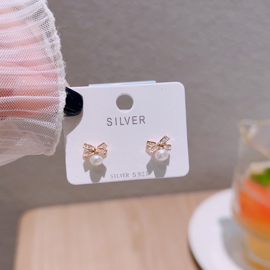 Fine Silver Earrings Lively Proposal Gold