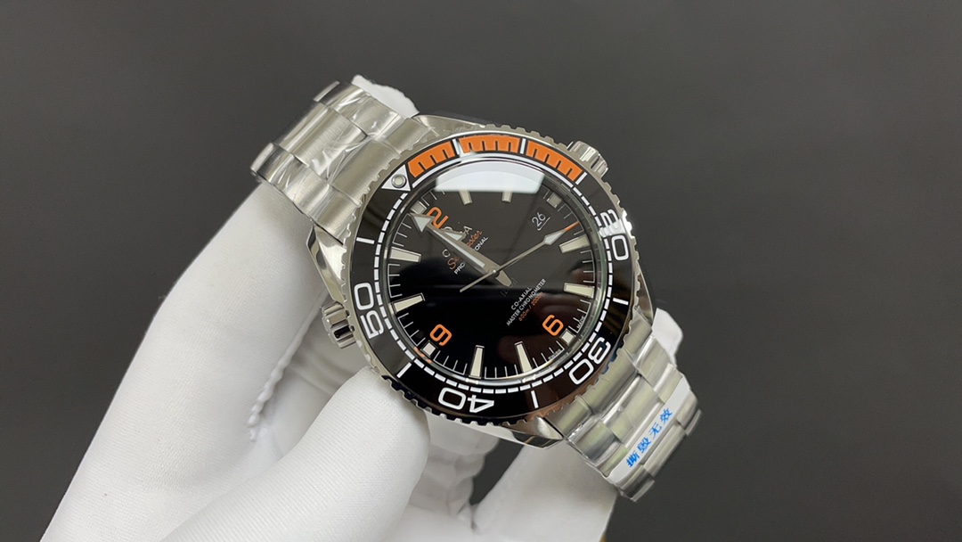 Omega 欧米茄 四分之一橙8900机