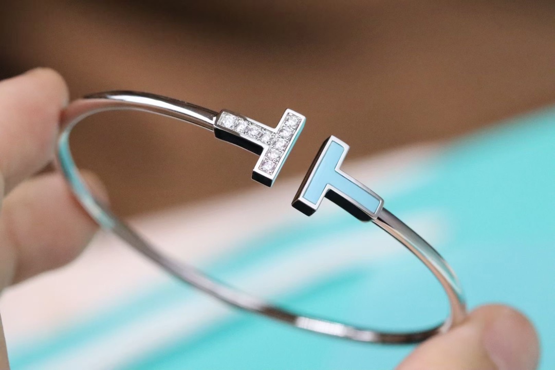 Tiffany & Co. Tiffany&Co. 绿‮石松‬伴钻双T手镯
