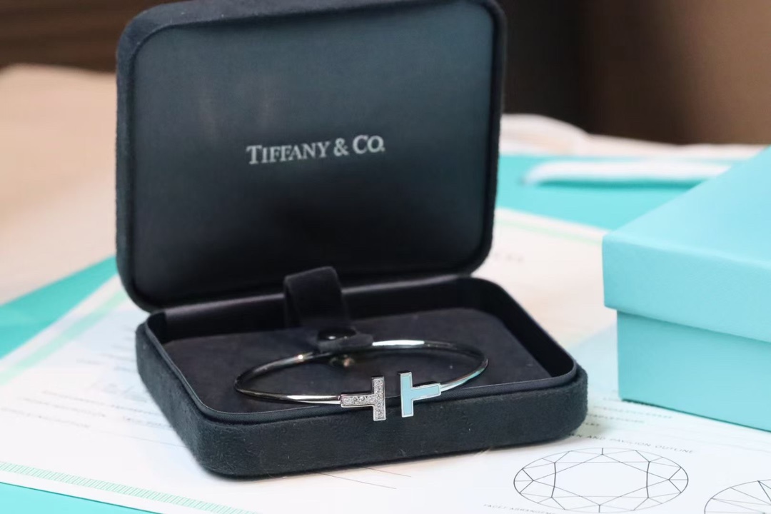 Tiffany & Co. Tiffany&Co. 绿‮石松‬伴钻双T手镯
