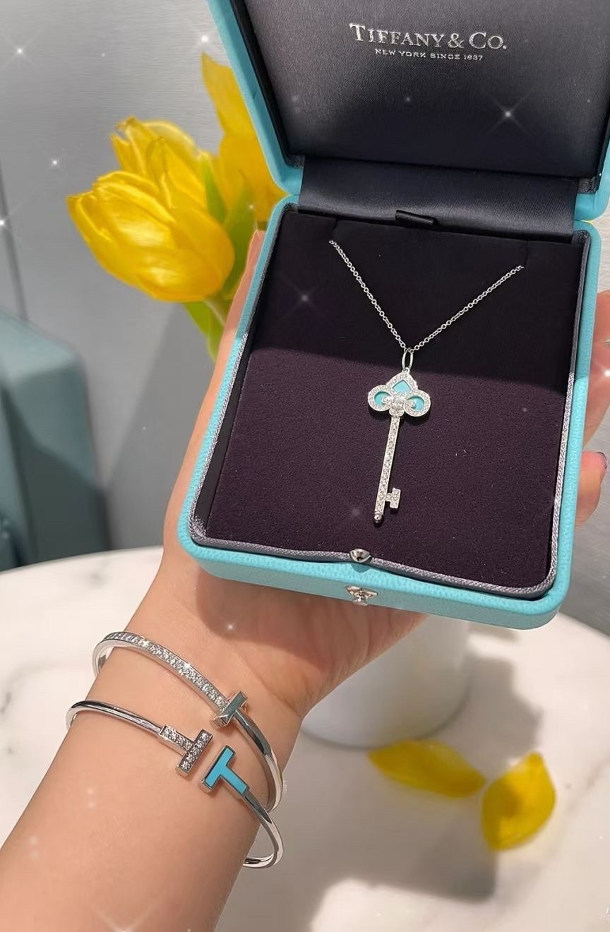 Tiffany & Co. Tiffany&Co. 绿‮石松‬伴钻双T手镯