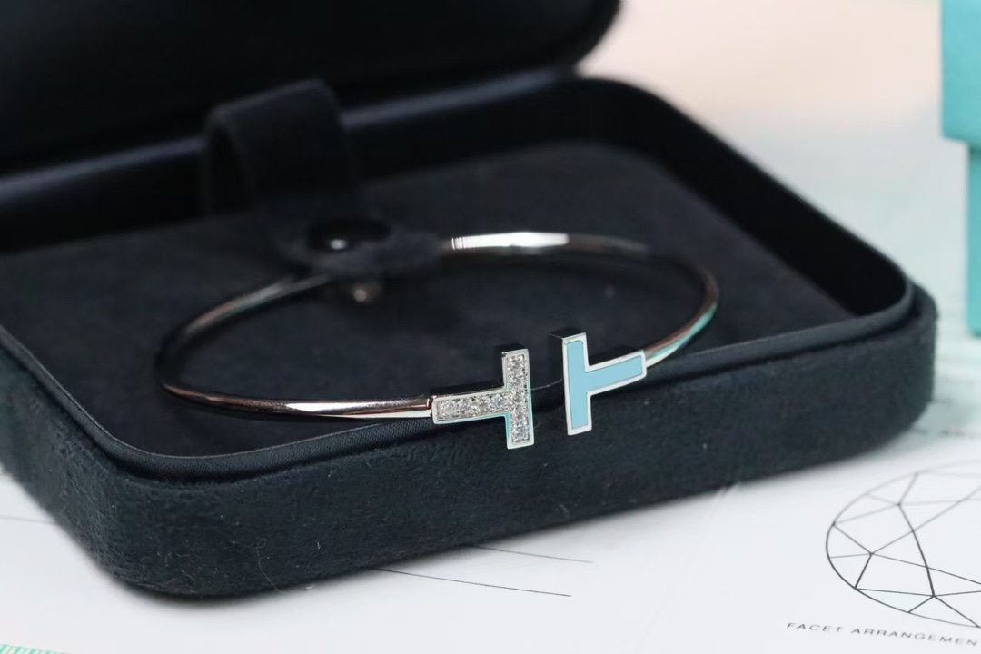 Tiffany & Co. Tiffany&Co. 绿‮石松‬伴钻双T手镯