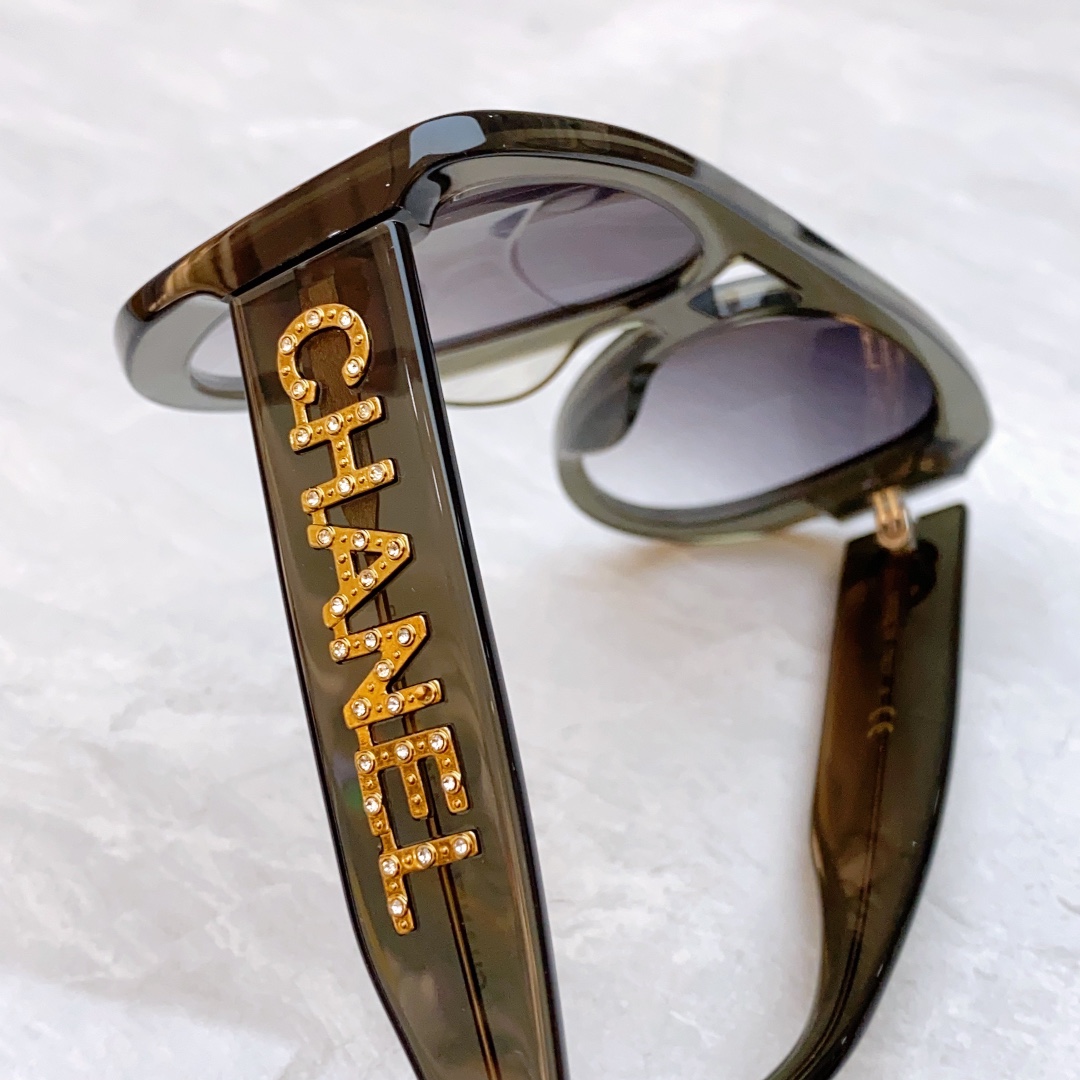 CHANEL香奈儿标志logo女士太阳眼镜