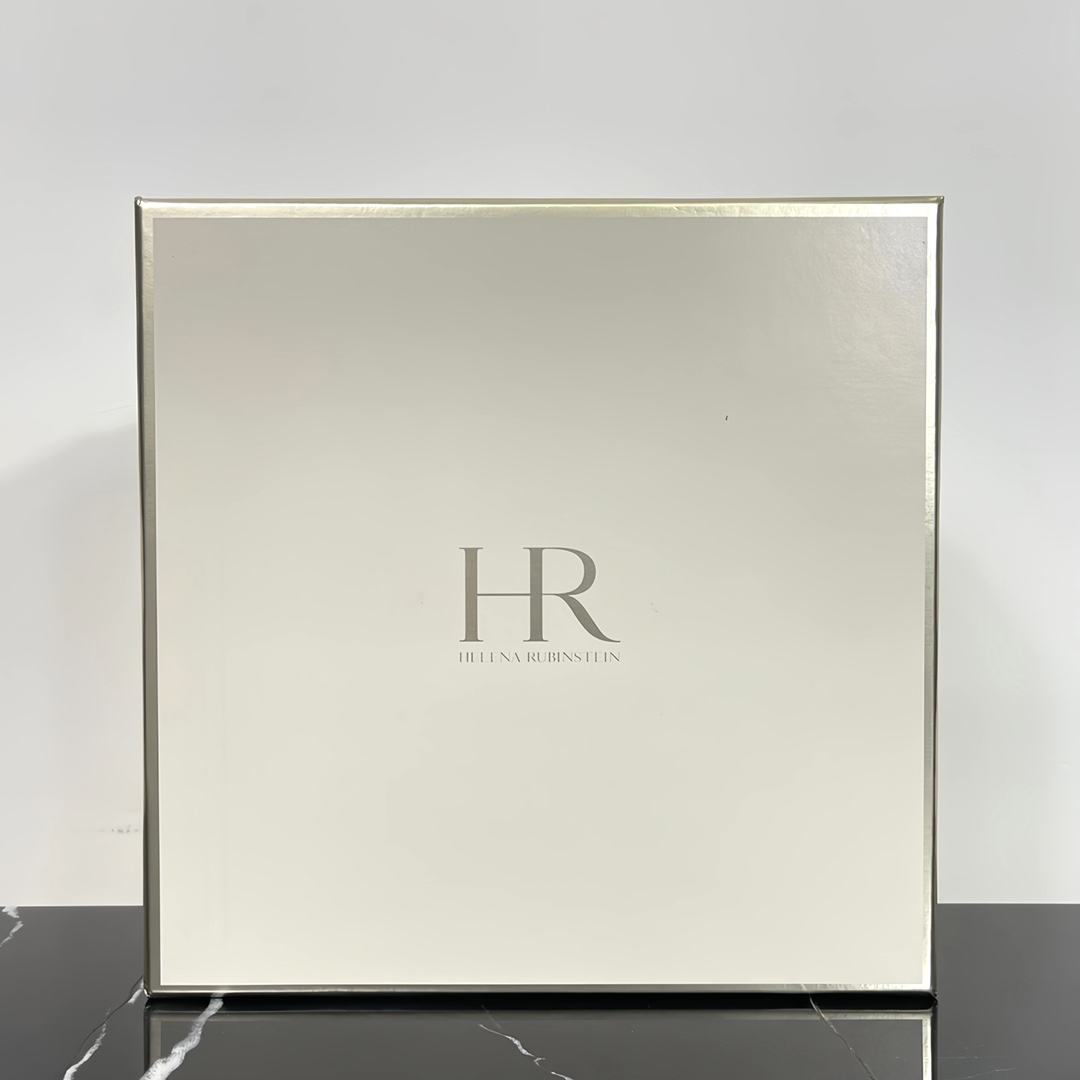 170! HR Helena Rubinstein Gift Box 6-piece set🔜 HR Helena Rubinstein King Gift Box 6-piece set🎁 With gift bag❗️ Set i…