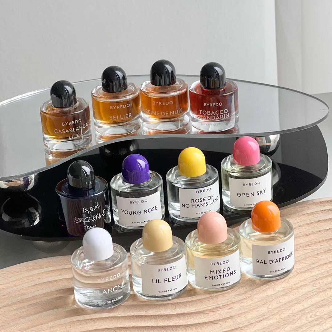 Byredo La Sélection Miniature Perfume Set - 12 x 5ml Eau de Parfum 6 i1688151922 8060 5
