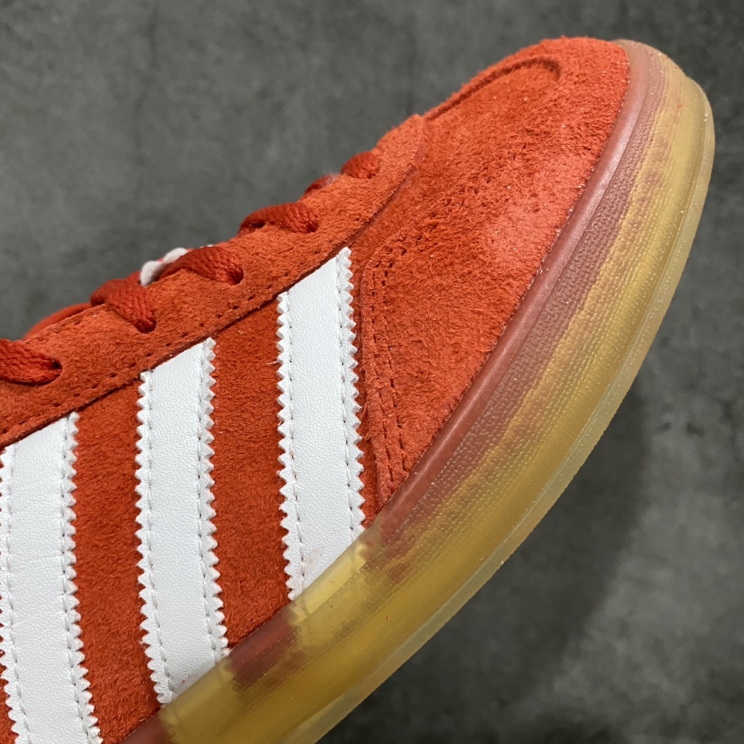 图片[6]-【纯原版】Adidas Originals Gazelle Indoor白橙色 HQ8718 三叶草复古休闲防滑耐磨低帮板鞋nn目前最高版 区别市场通货 正确粗反绒皮 正确鞋舌正确侧面压印凹陷烫金GAZELLE字母 海玻璃鞋垫背部刷胶n纸板中底也都是同步原鞋 高价零售主推版本 尺码：35 36 36.5 37 38 38.5 39 40 40.5 41 42 42.5 43 44 44.5 45-莆田鞋批发中心