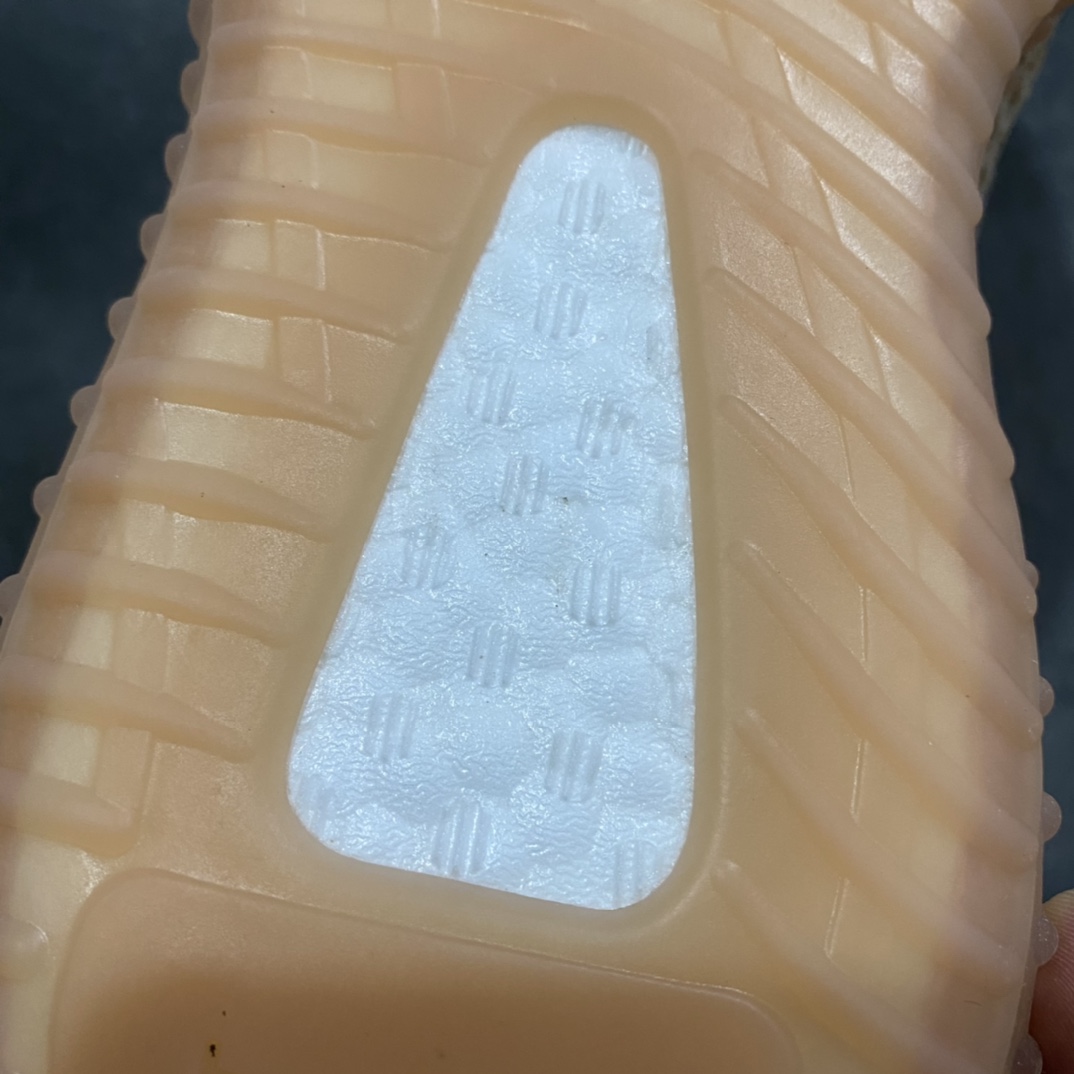 图片[8]-【LW版本】Yeezy350 V2 美限美洲限定 兵马俑 EG7490n市场第一梯队 高端零售首选品质不翻车n原鞋原厂数据材料开发国内知名一线大厂出品目前市面天花板品质 原装巴斯夫\”BASF\” 原料 尺码：36-48-莆田鞋批发中心